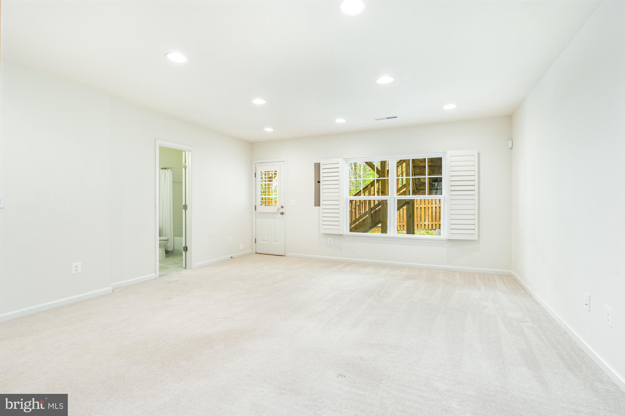 SNOWDEN BRIDGE - Residential Lease