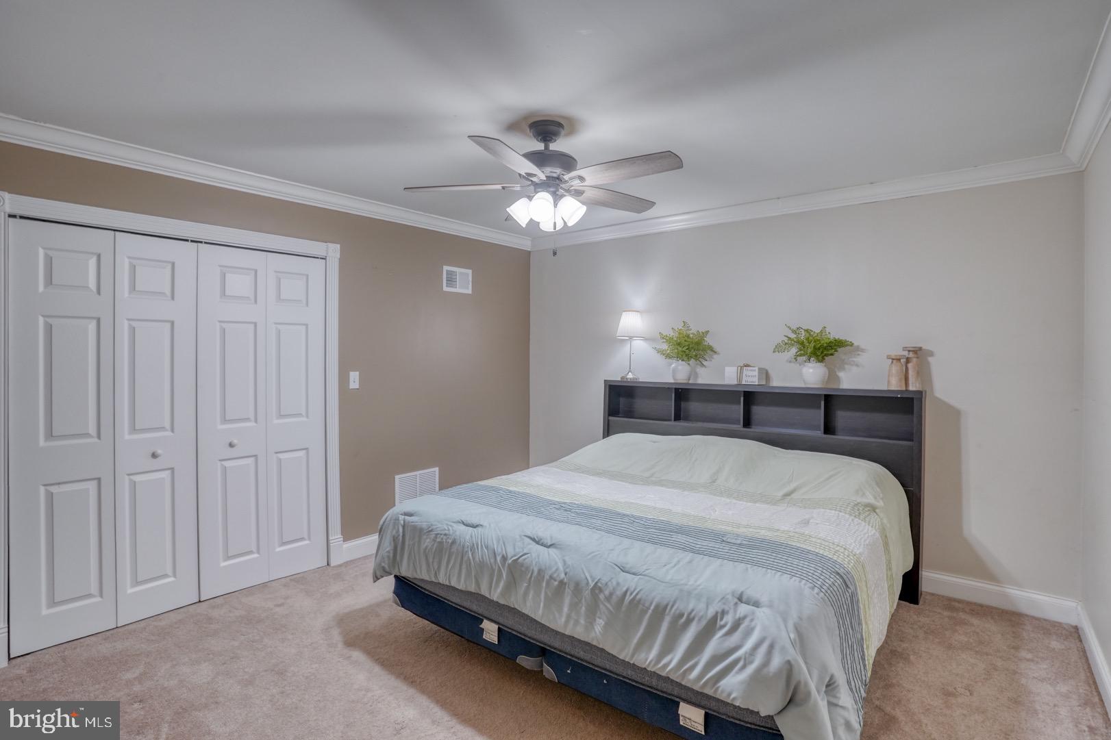 HUNTERS RIDGE - Residential