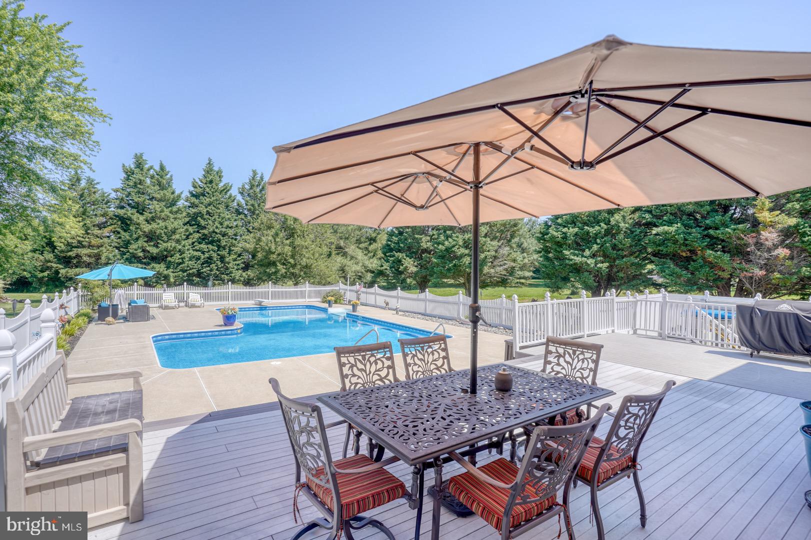 HUNTERS RIDGE - Residential