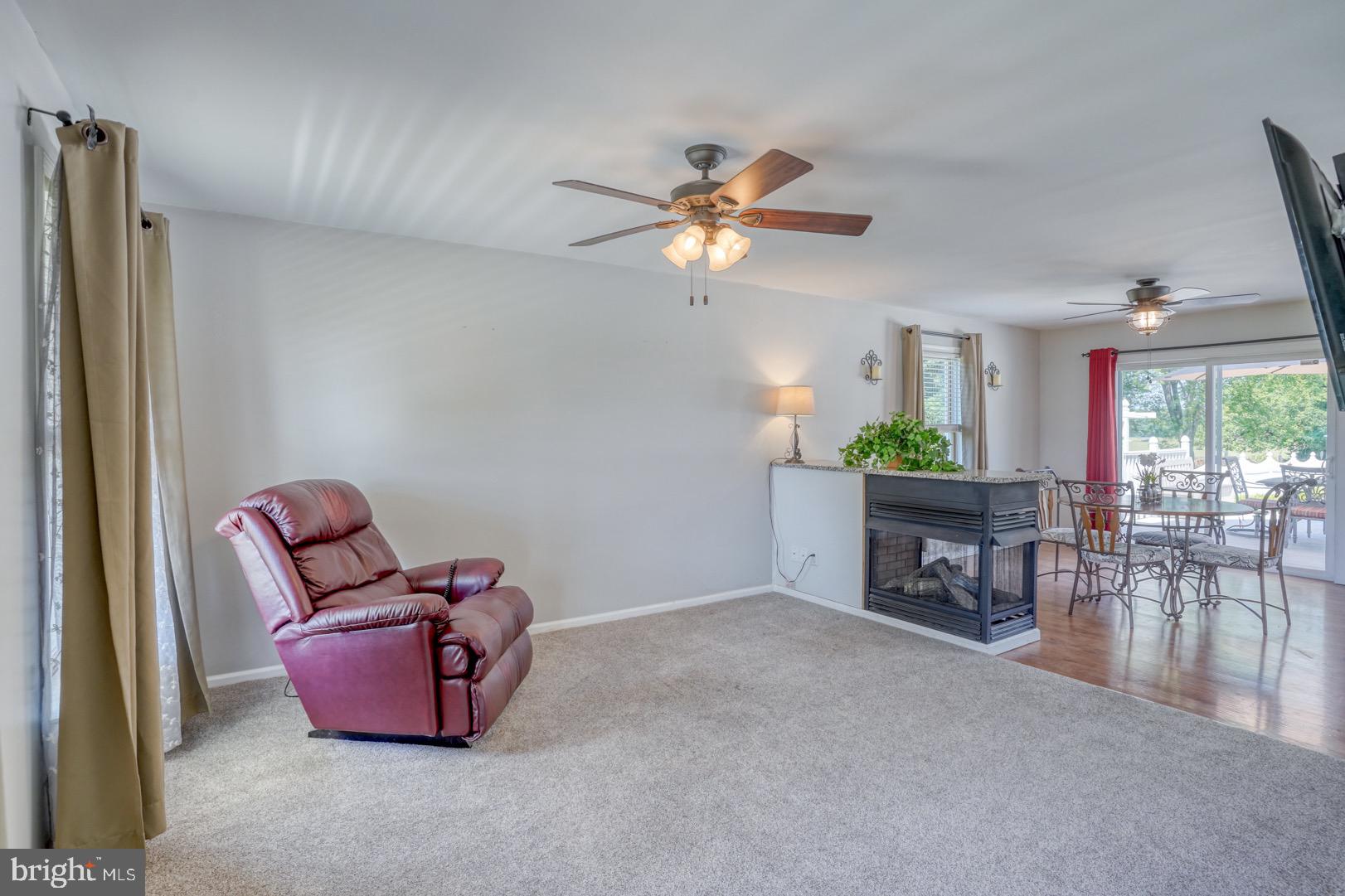 HUNTERS RIDGE - Residential