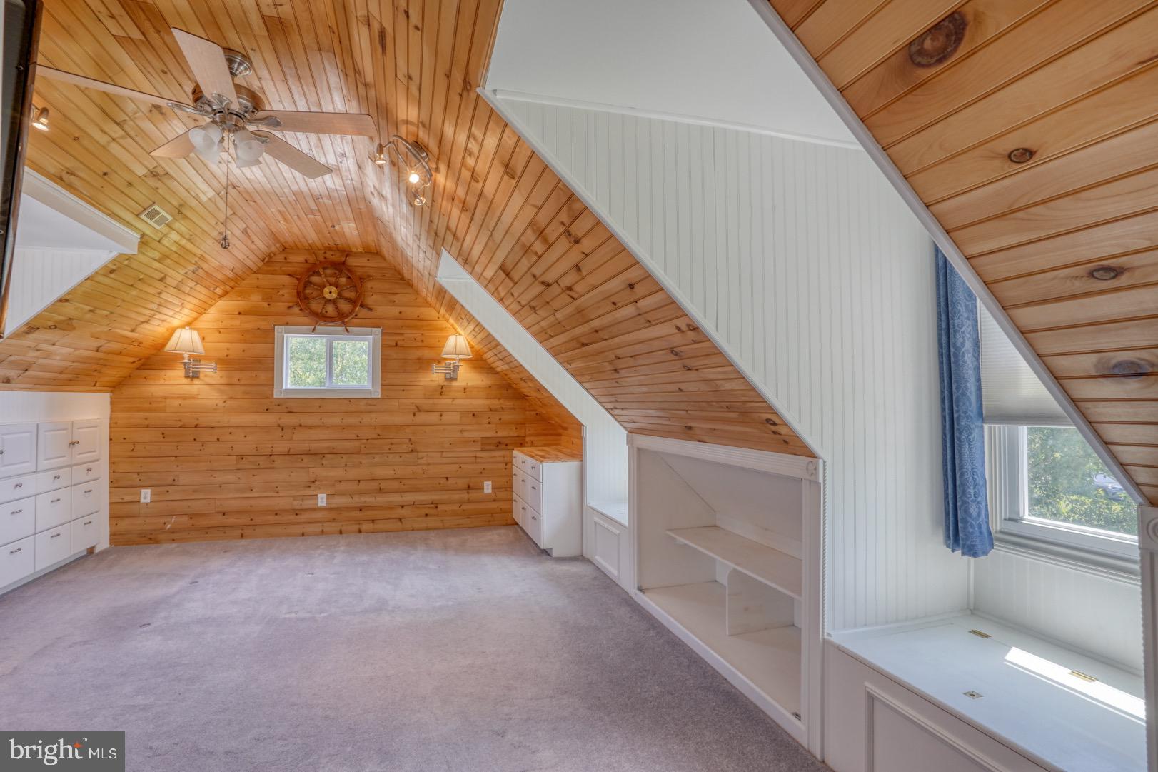 HUNTERS RIDGE - Residential