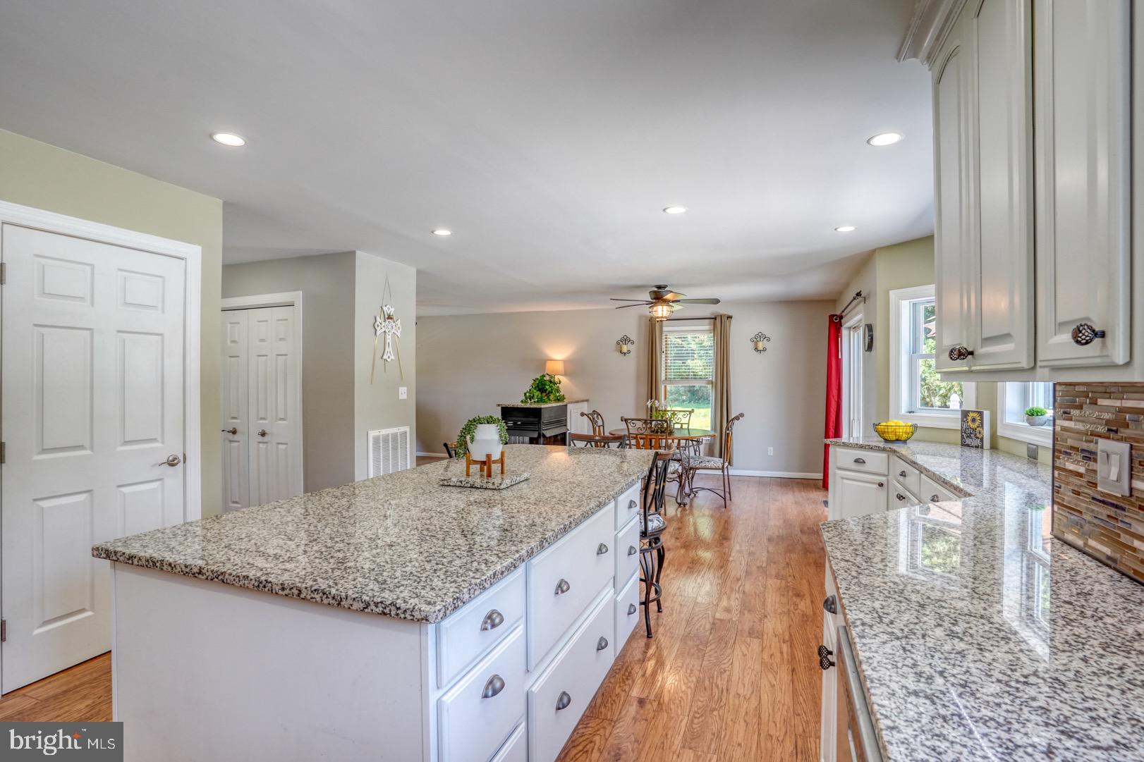 HUNTERS RIDGE - Residential