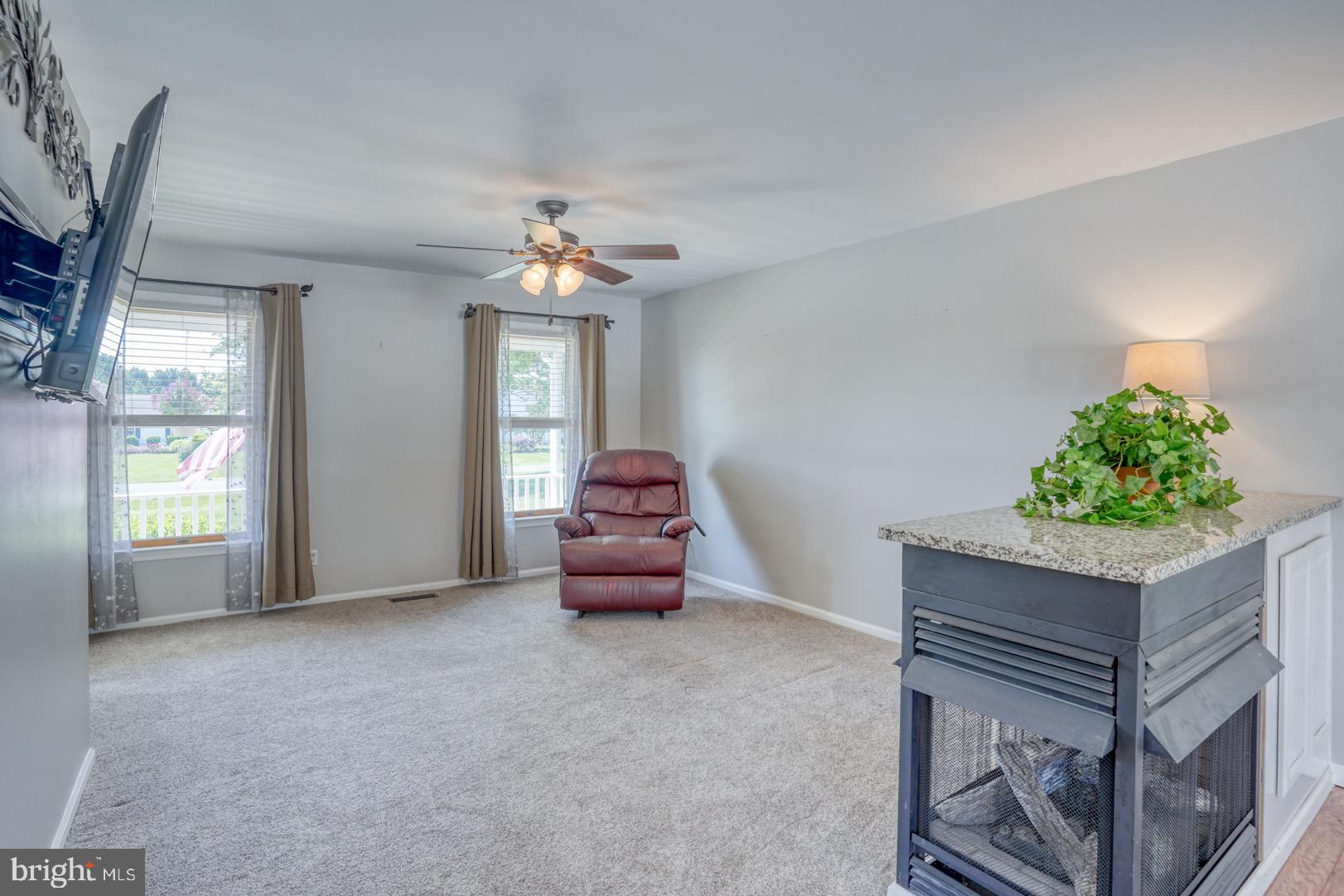 HUNTERS RIDGE - Residential