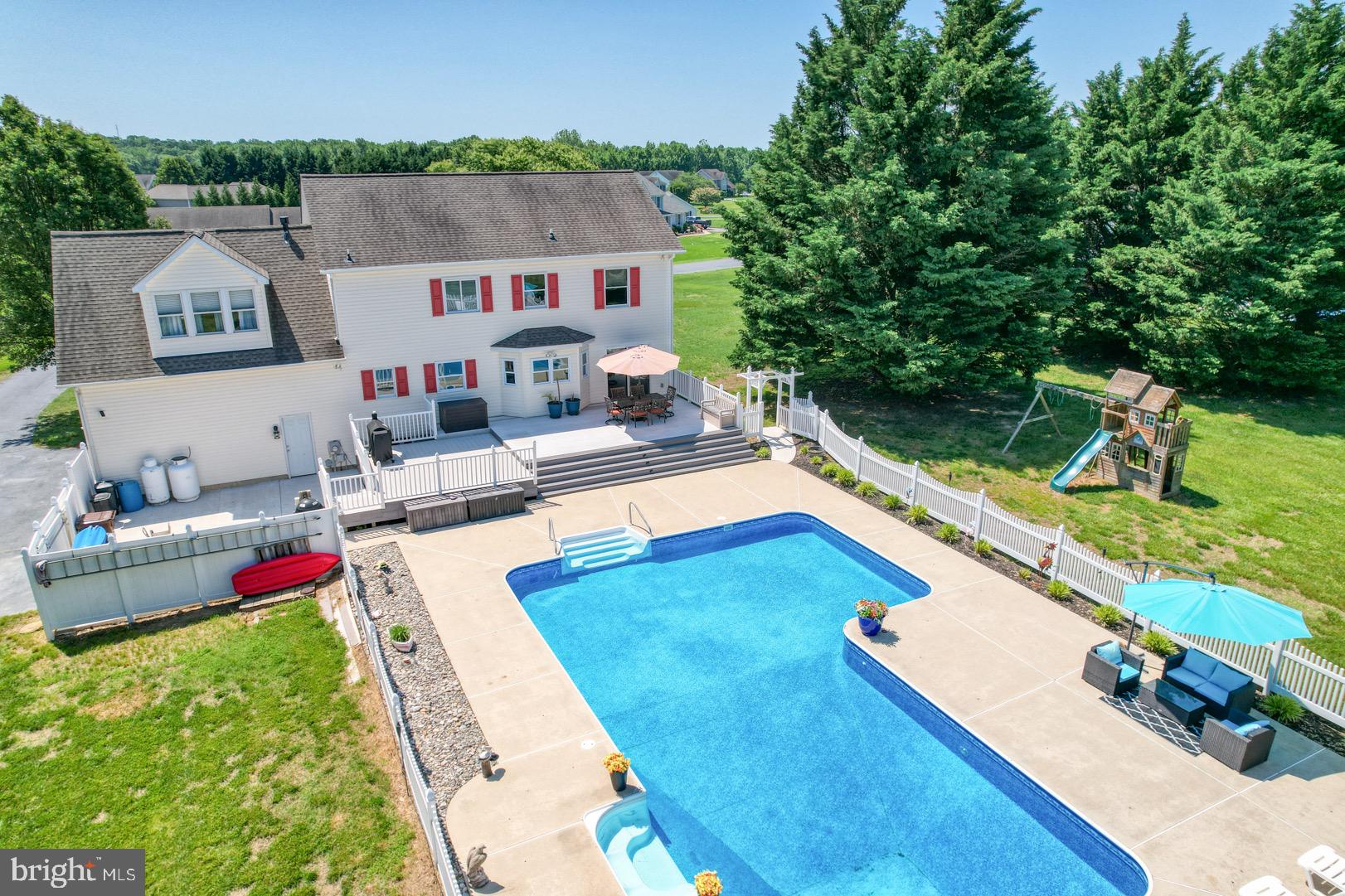 HUNTERS RIDGE - Residential