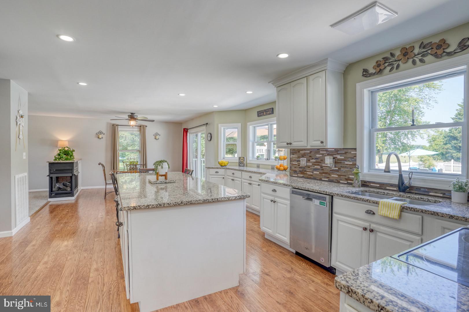 HUNTERS RIDGE - Residential