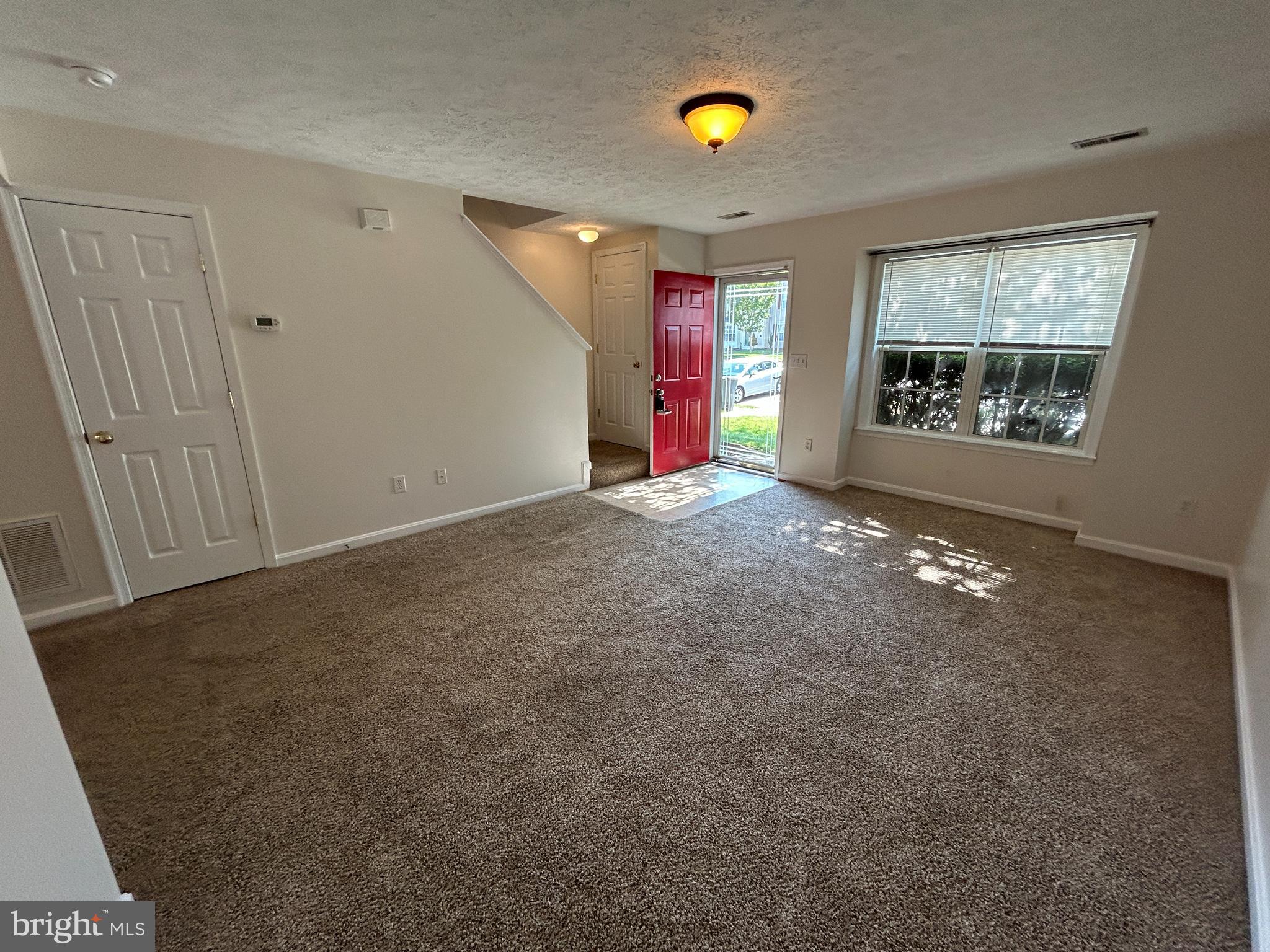 COVENTRY CREEK - Residential Lease