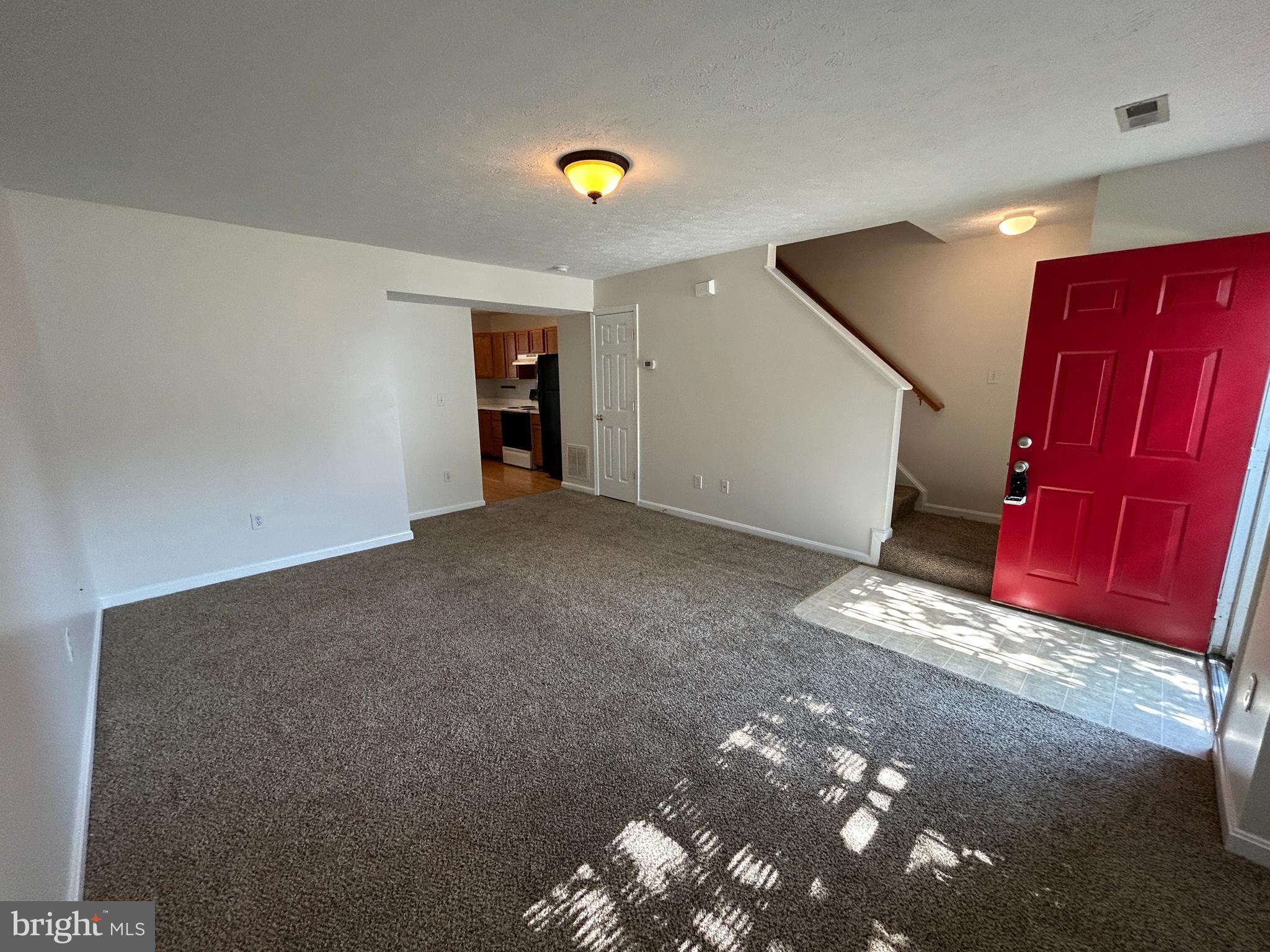 COVENTRY CREEK - Residential Lease