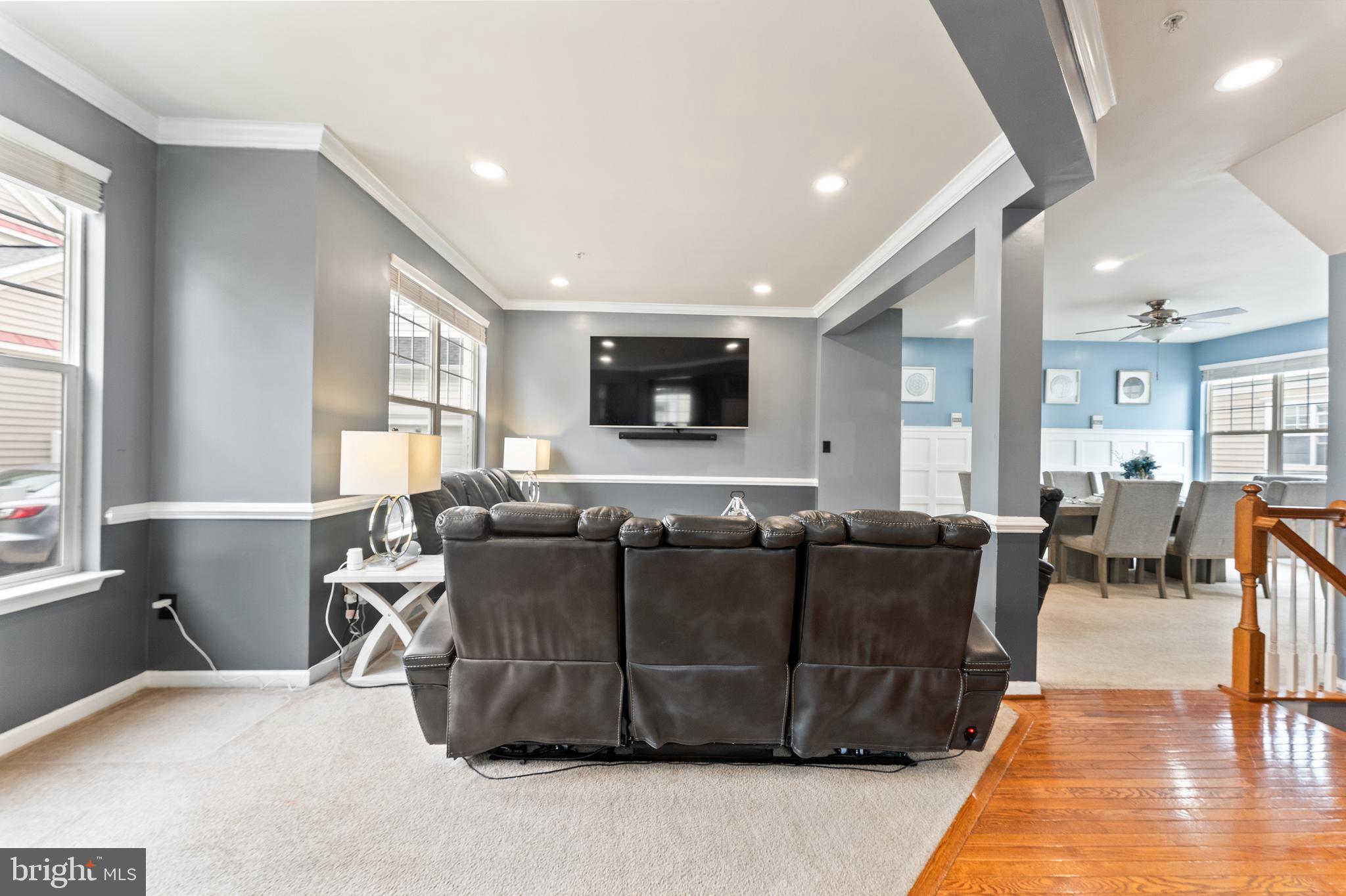 10045 PENTLAND HILLS WAY