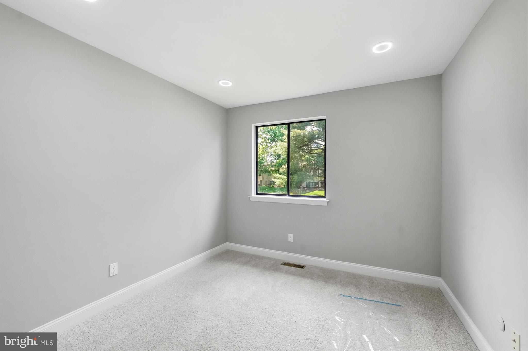 CENTENNIAL RIDGE - Residential