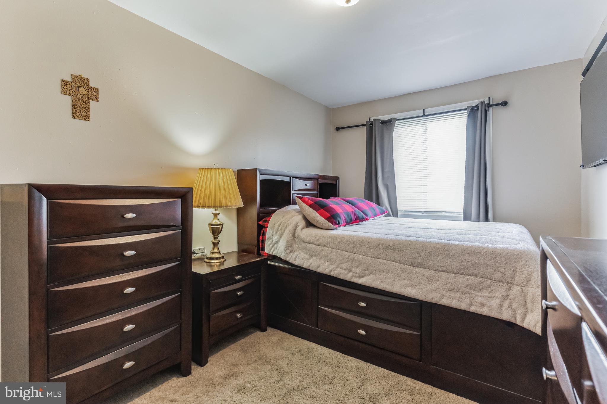 OXON RUN HILLS - Residential