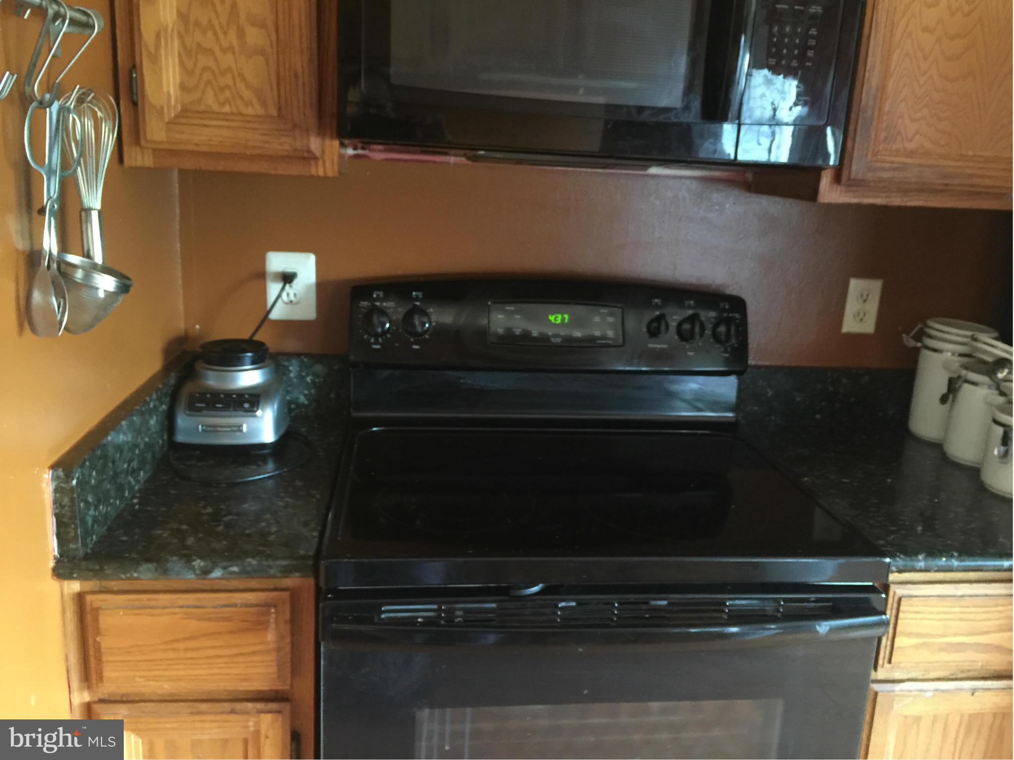 ROLLING BROOK - Residential Lease