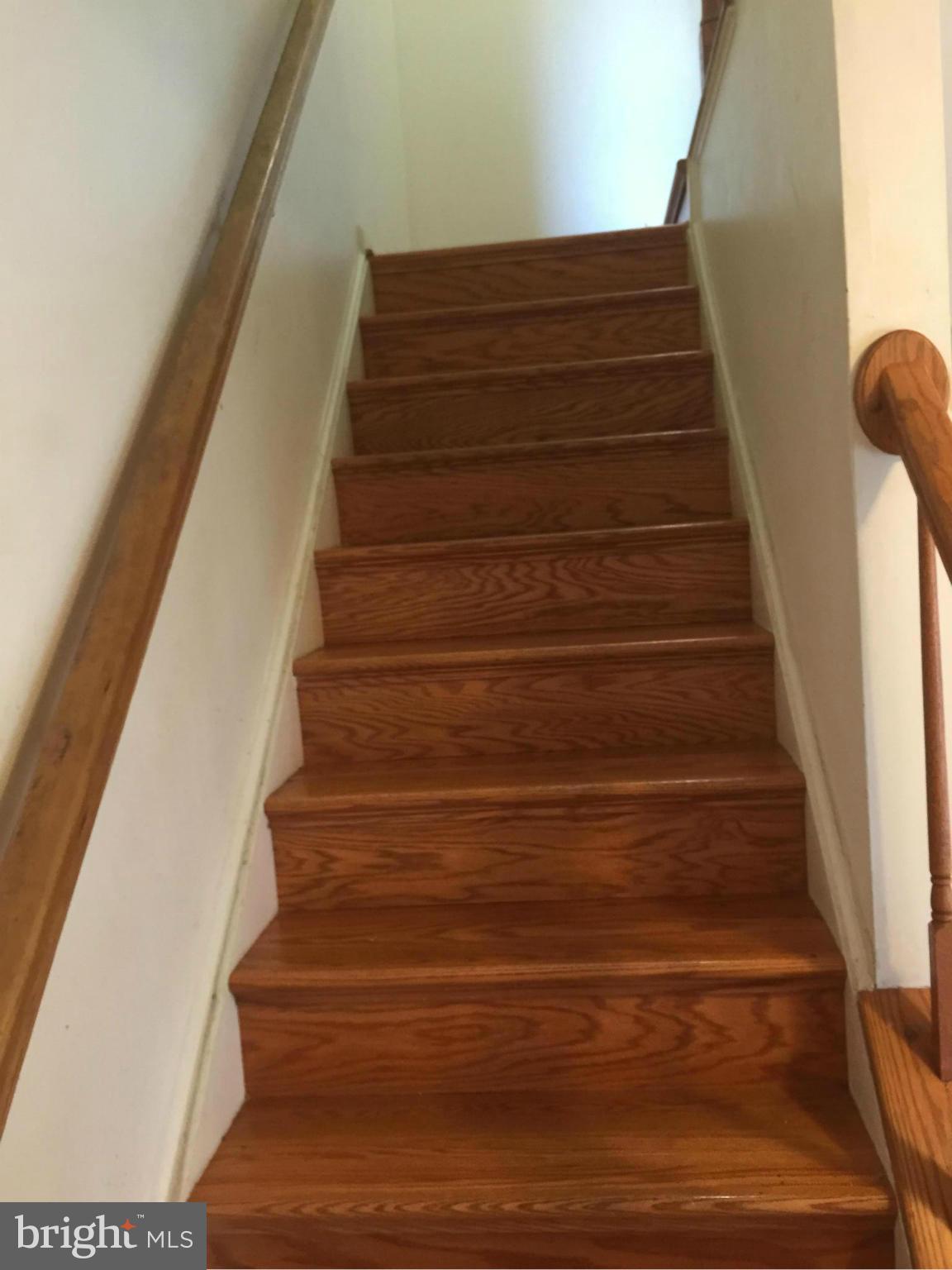 ROLLING BROOK - Residential Lease