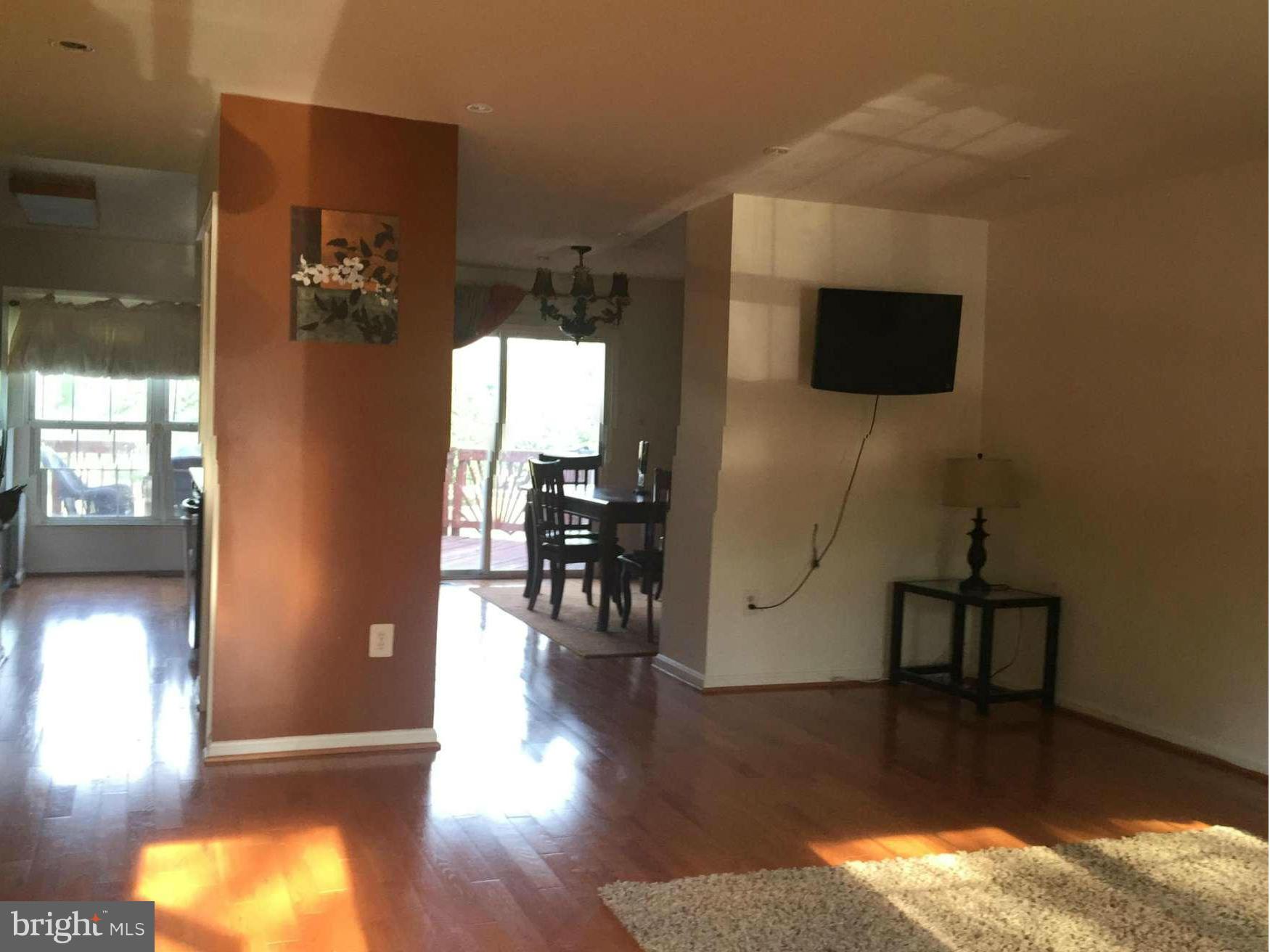 ROLLING BROOK - Residential Lease