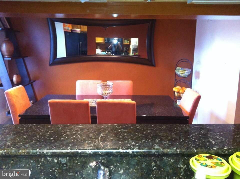 ROLLING BROOK - Residential Lease