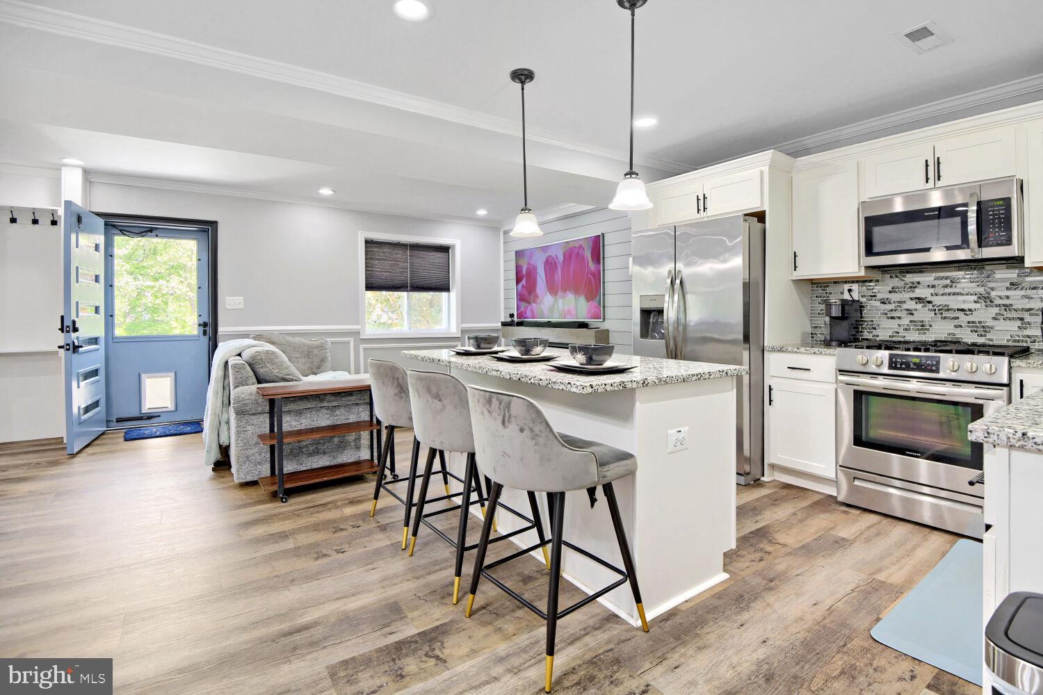 ELMWOOD - Residential