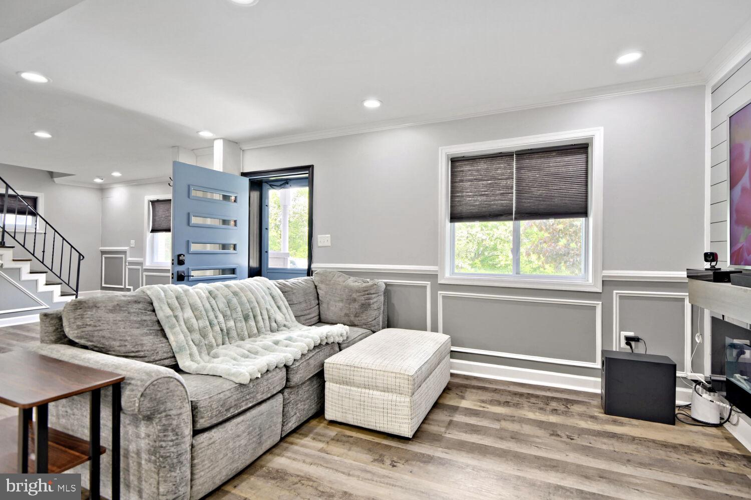 ELMWOOD - Residential