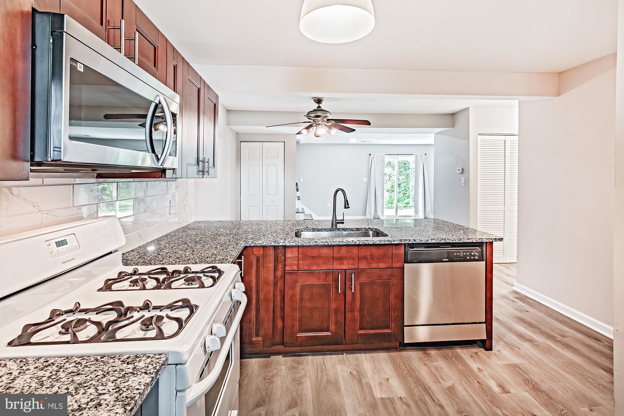 117 E BEAVER COURT