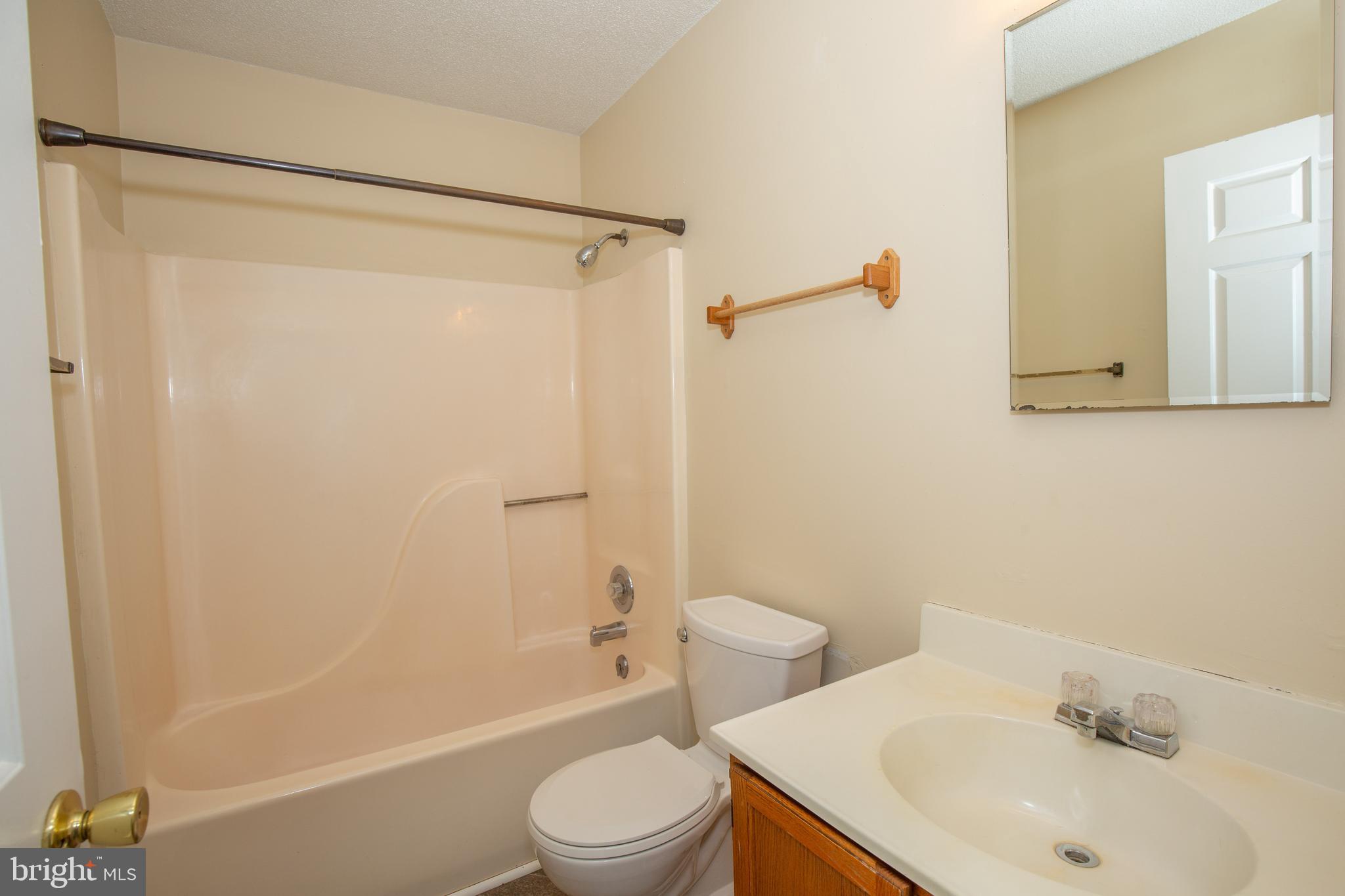 WILLOW BROOK - Residential Lease