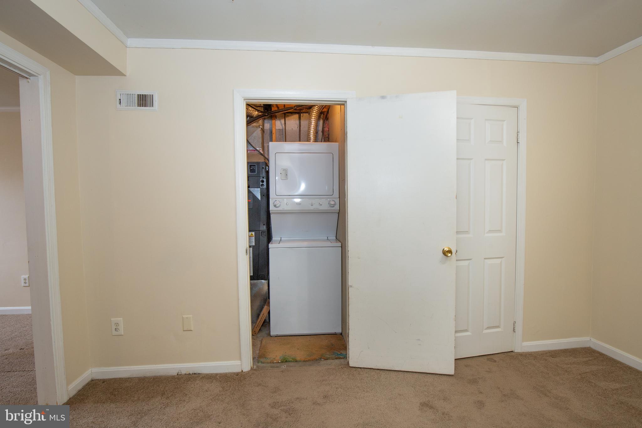 WILLOW BROOK - Residential Lease