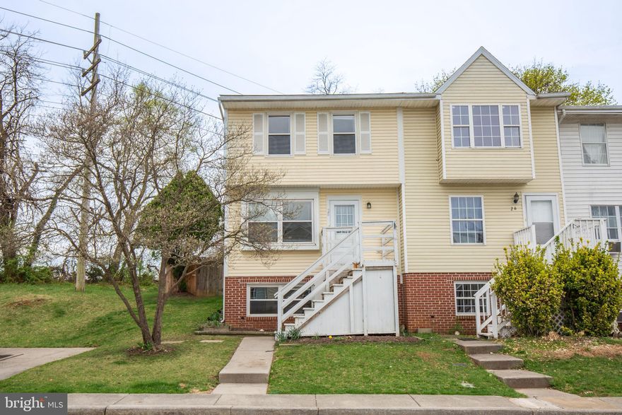 Charming Townhome in the Willow Brook Neighborhood of Charles Town is ready for you!

This end unit 3 level townhome features a living room, eat-in kitchen with access to the rear deck and fenced rear yard on the main level. The finished open lower level has the washer and dryer, as well as a full bath. All 3 bedrooms are on the upper level, as well as the additional full bath. 

Residents have assigned parking. 

Located just off of Rt 340 and Rt 9, just minutes from local dining, shopping, and downtown Charles Town. 

Pets are ok on a case-by-case basis.

Additional monthly costs include Renter's insurance (price based on plan selection) and Second Nature Air Filter Subscription program ($15.00/ month).