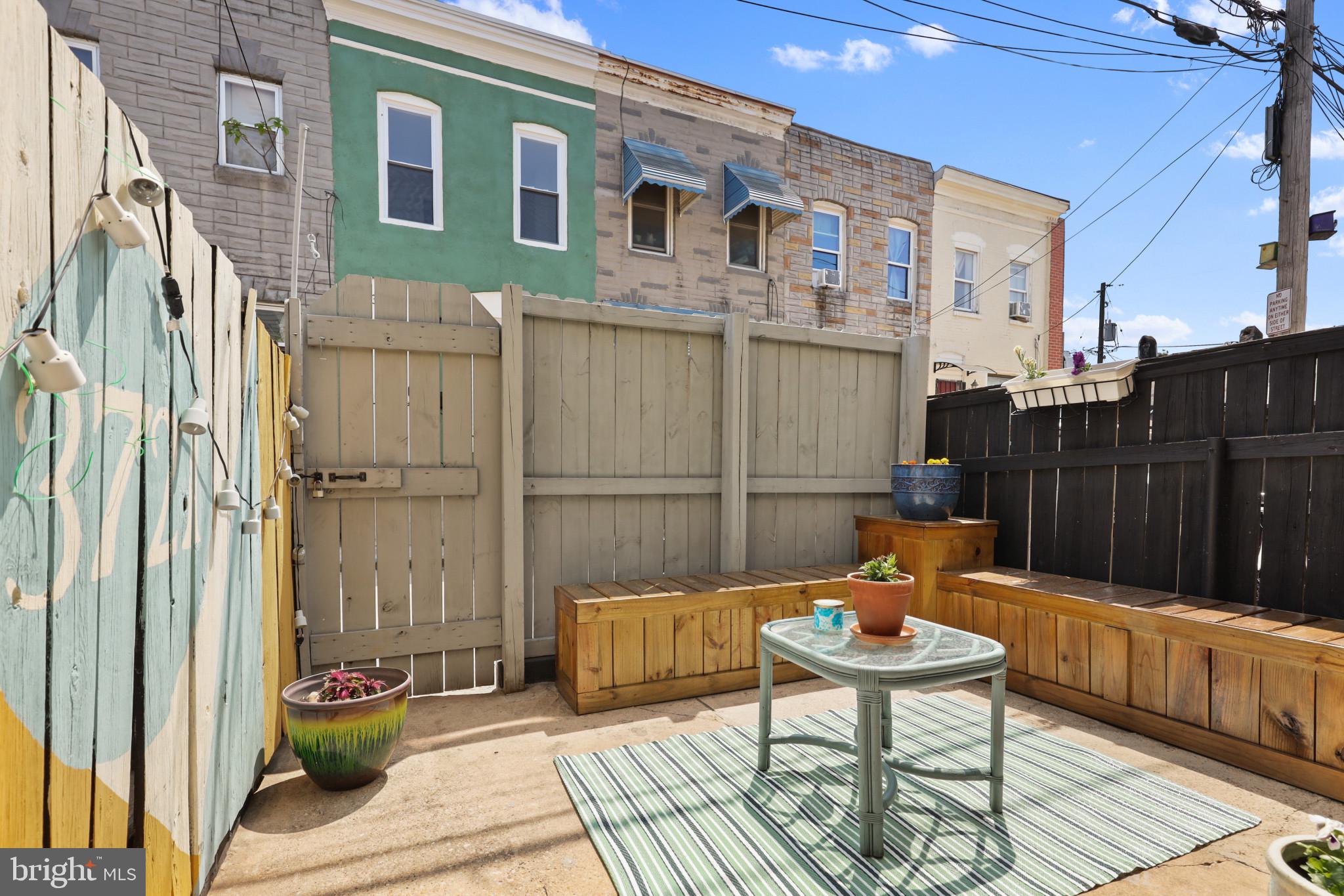 HIGHLANDTOWN - Residential