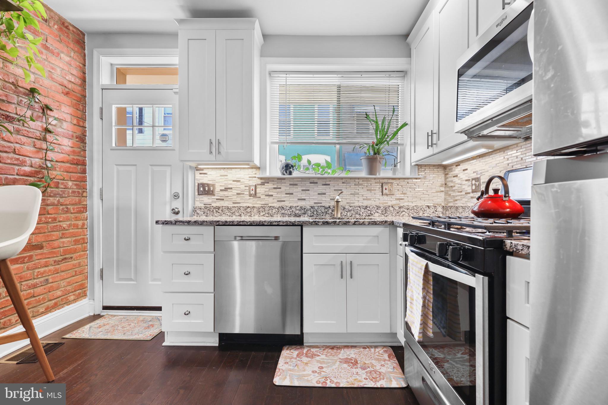 HIGHLANDTOWN - Residential