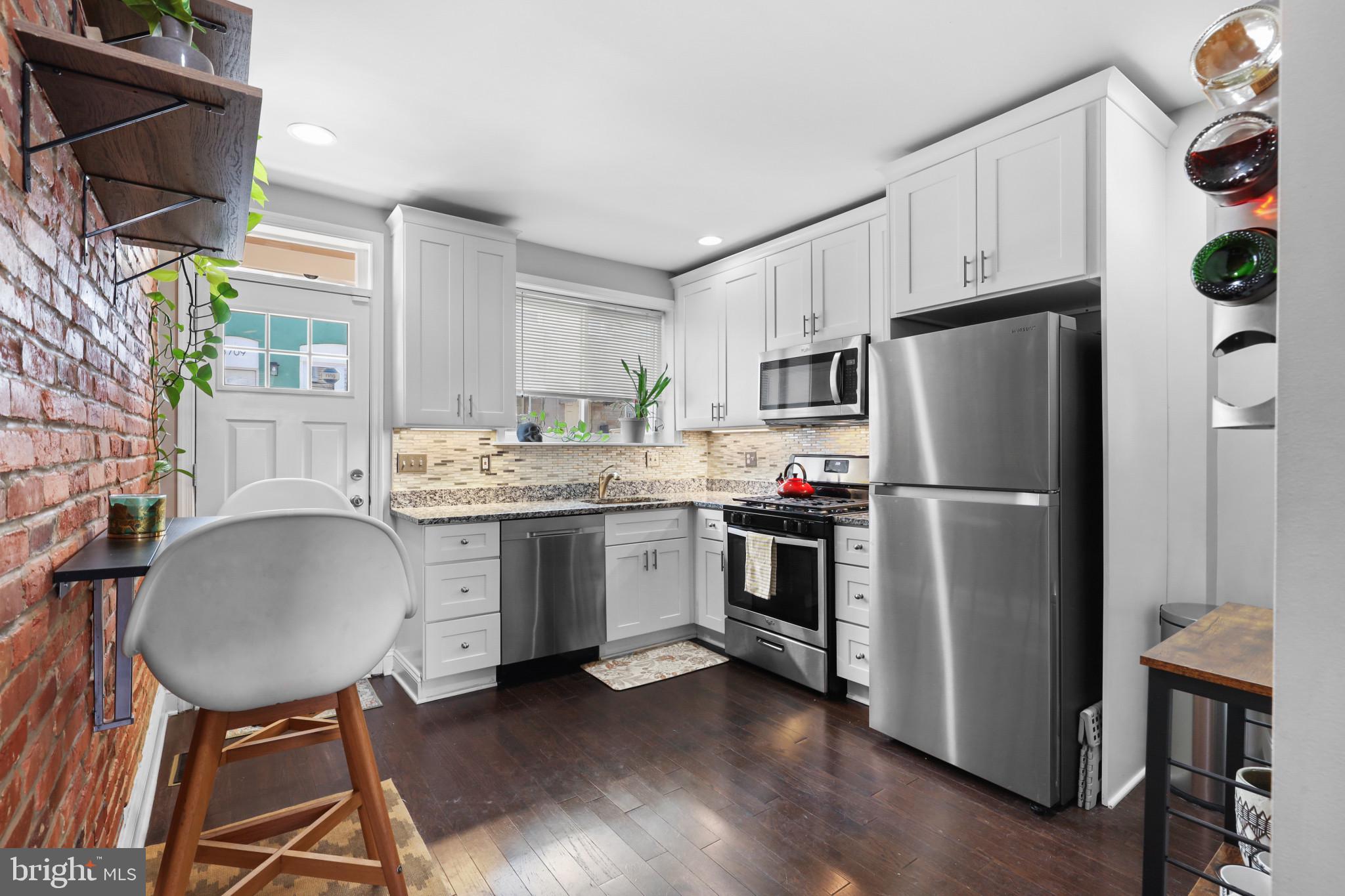 HIGHLANDTOWN - Residential