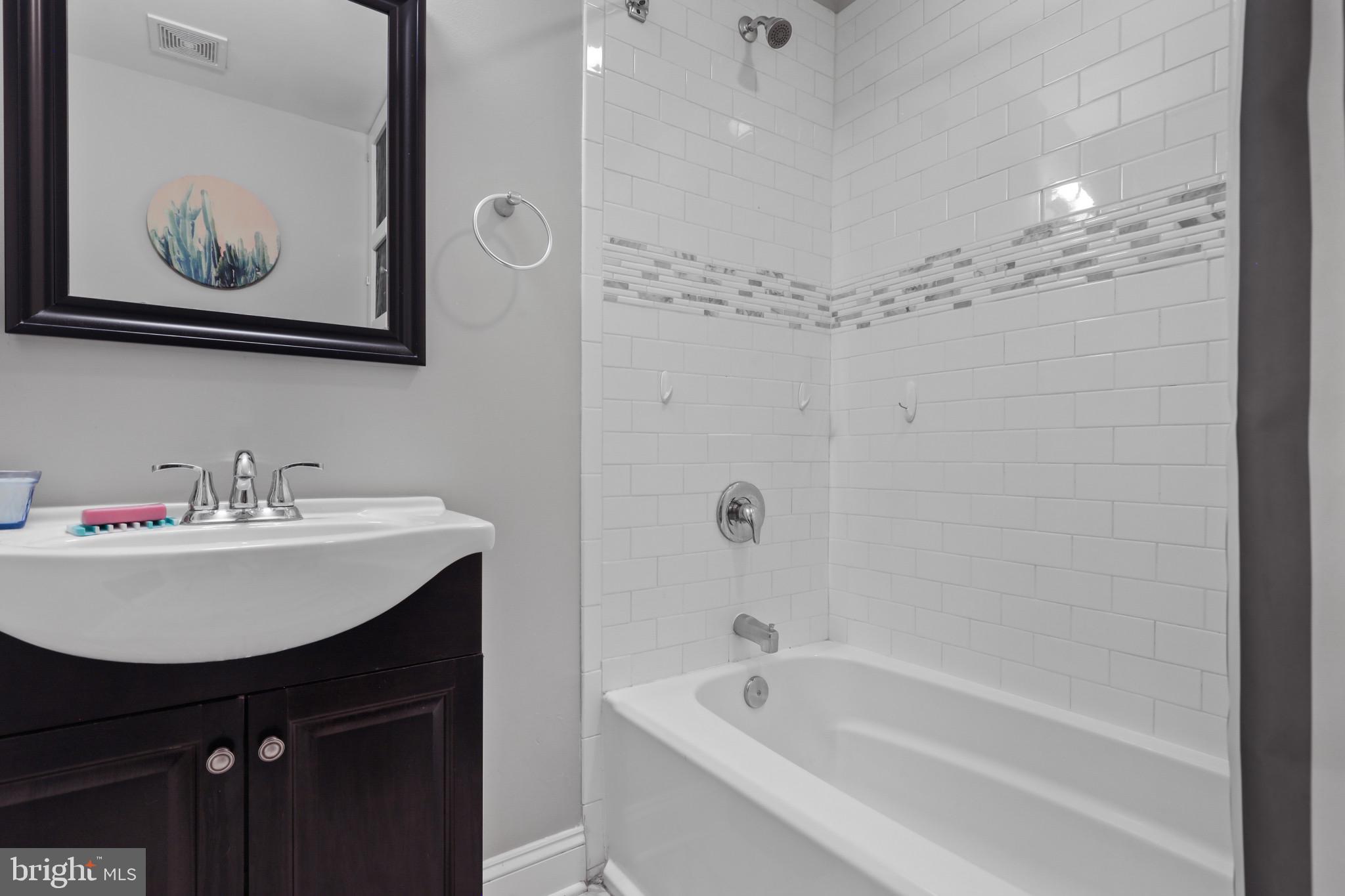 HIGHLANDTOWN - Residential