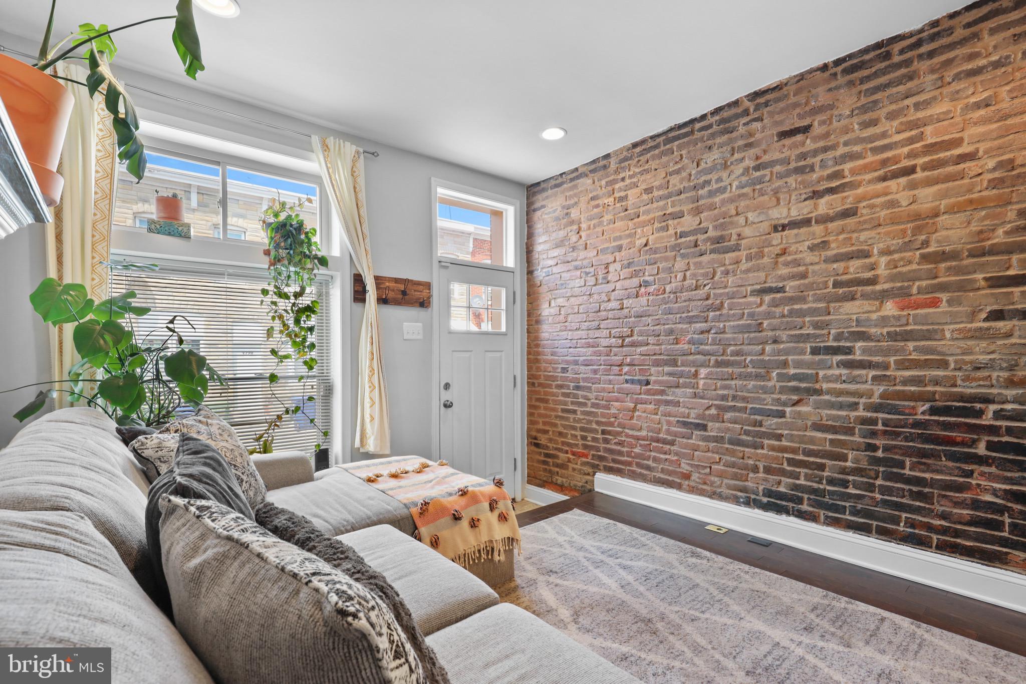 HIGHLANDTOWN - Residential