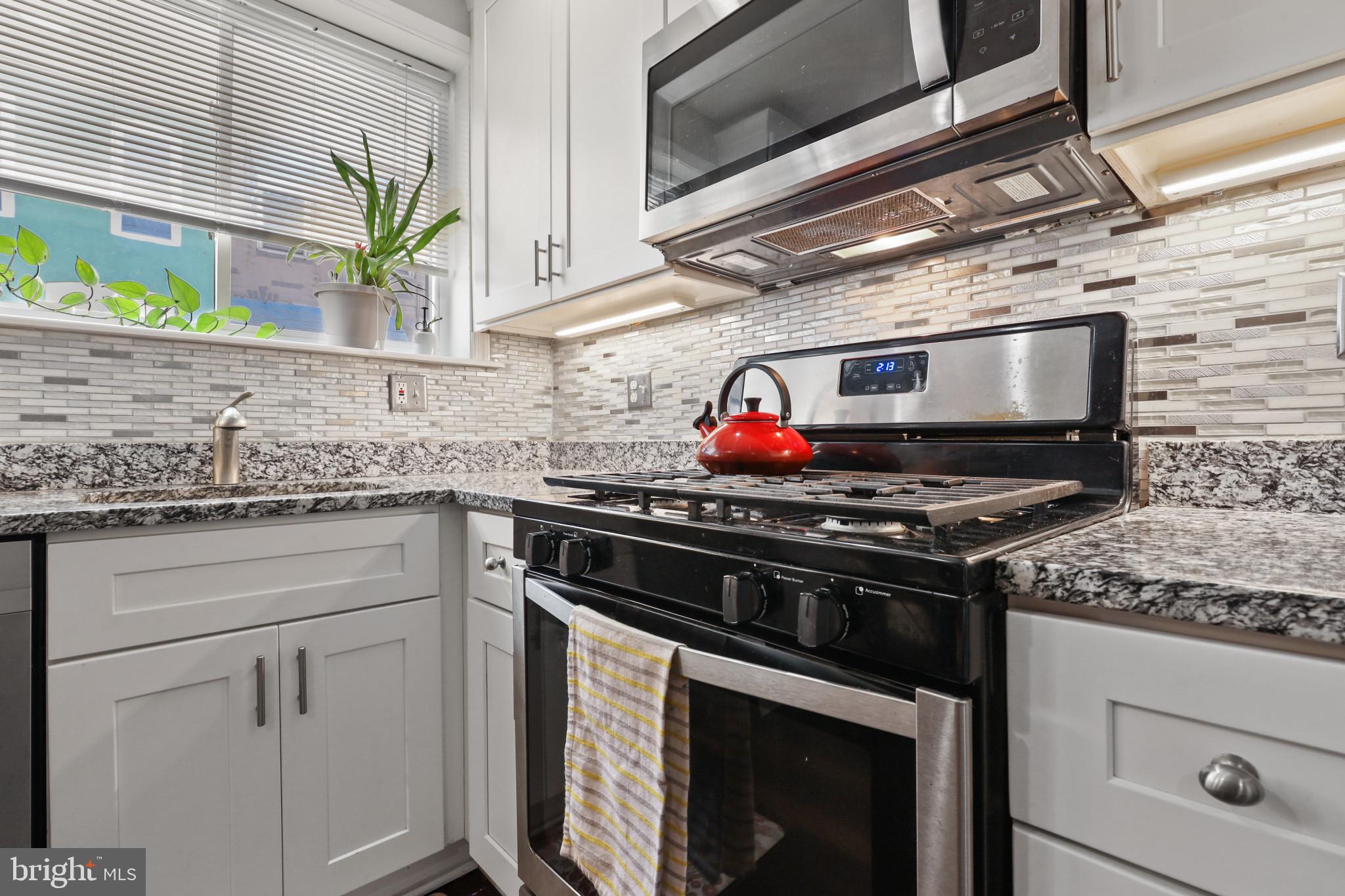 HIGHLANDTOWN - Residential