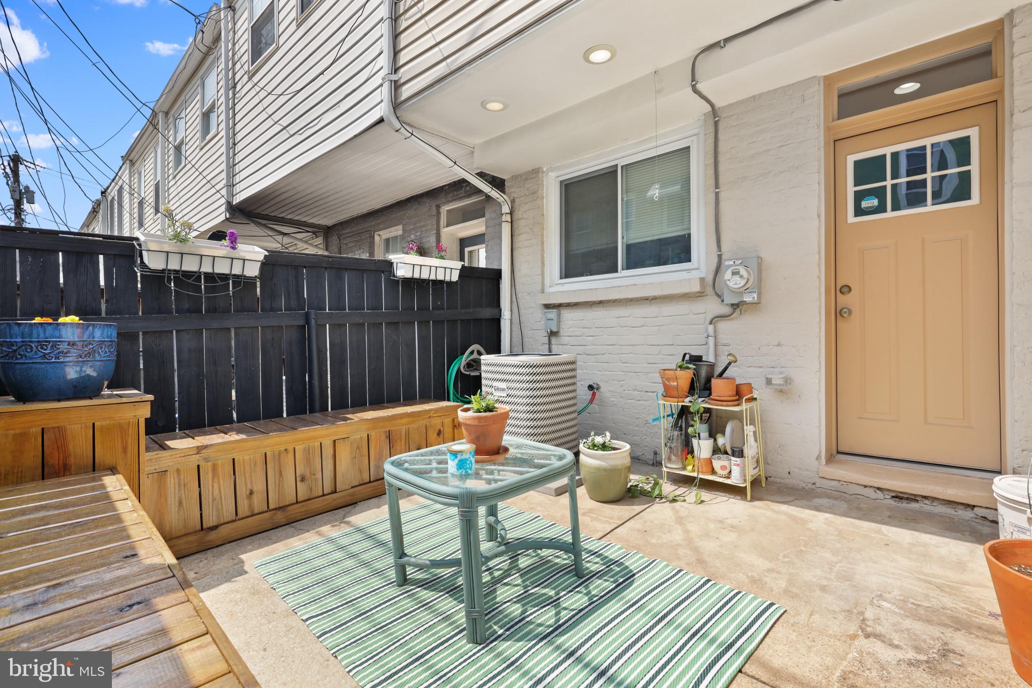 HIGHLANDTOWN - Residential