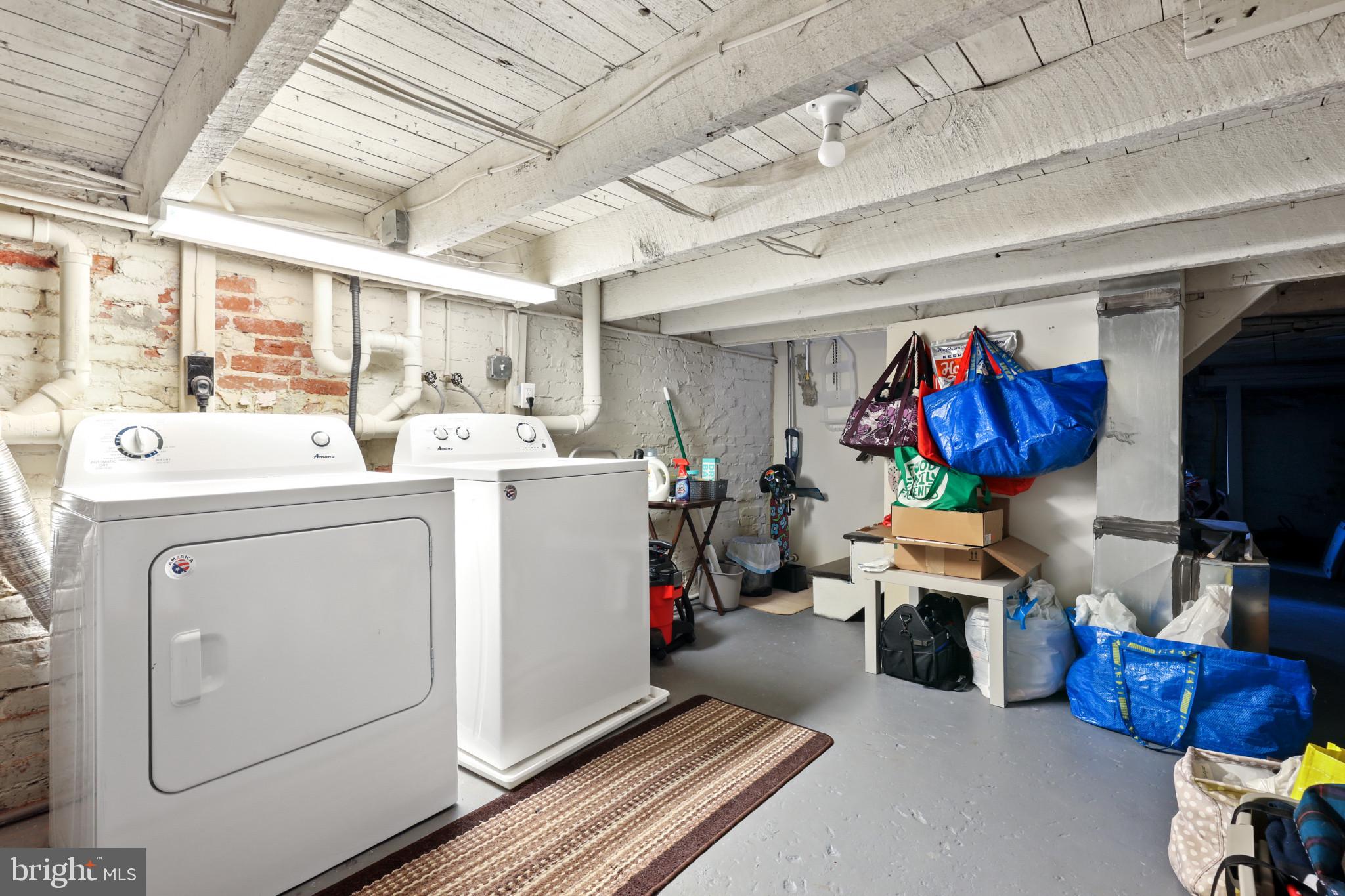 HIGHLANDTOWN - Residential