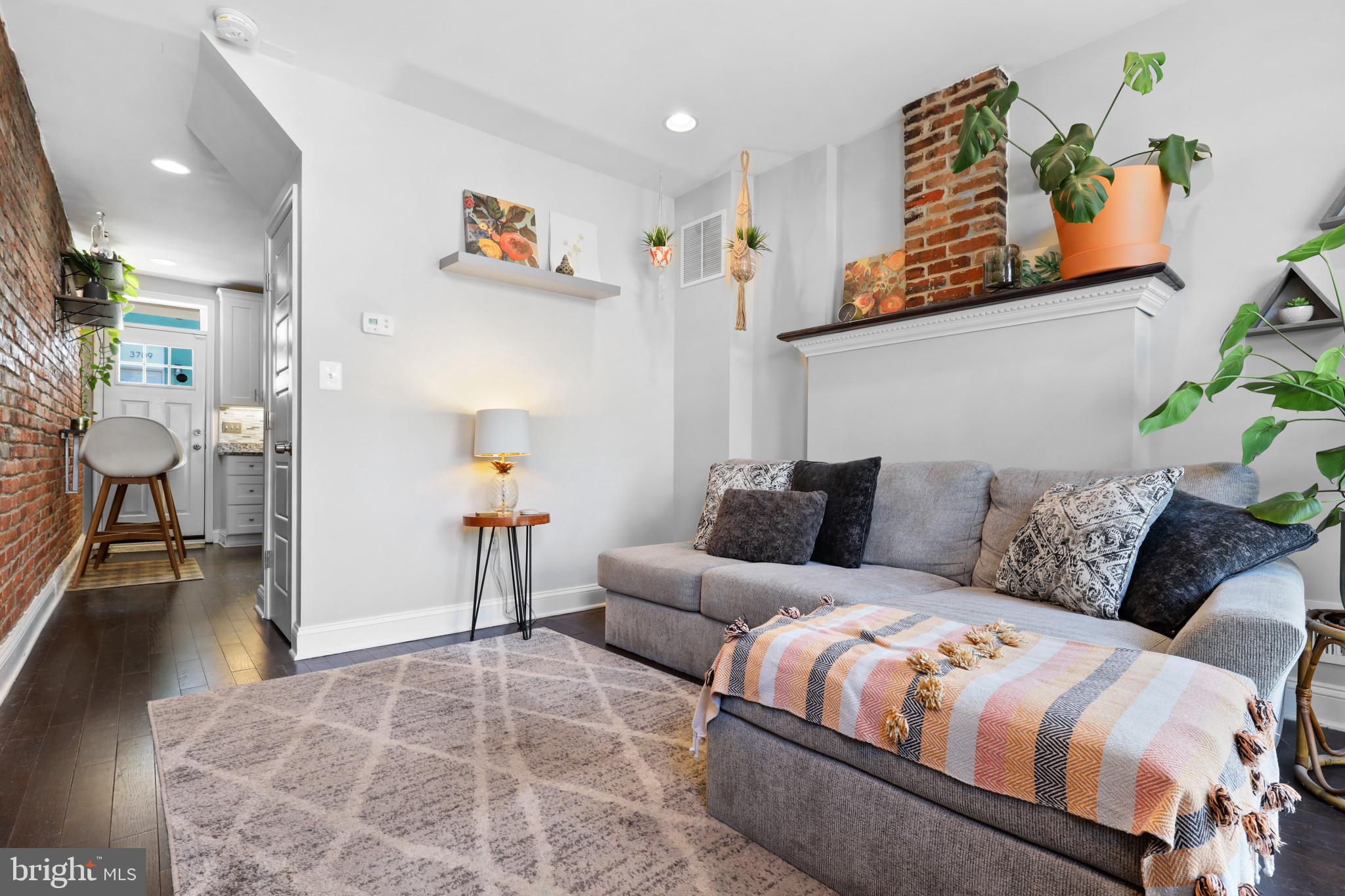 HIGHLANDTOWN - Residential