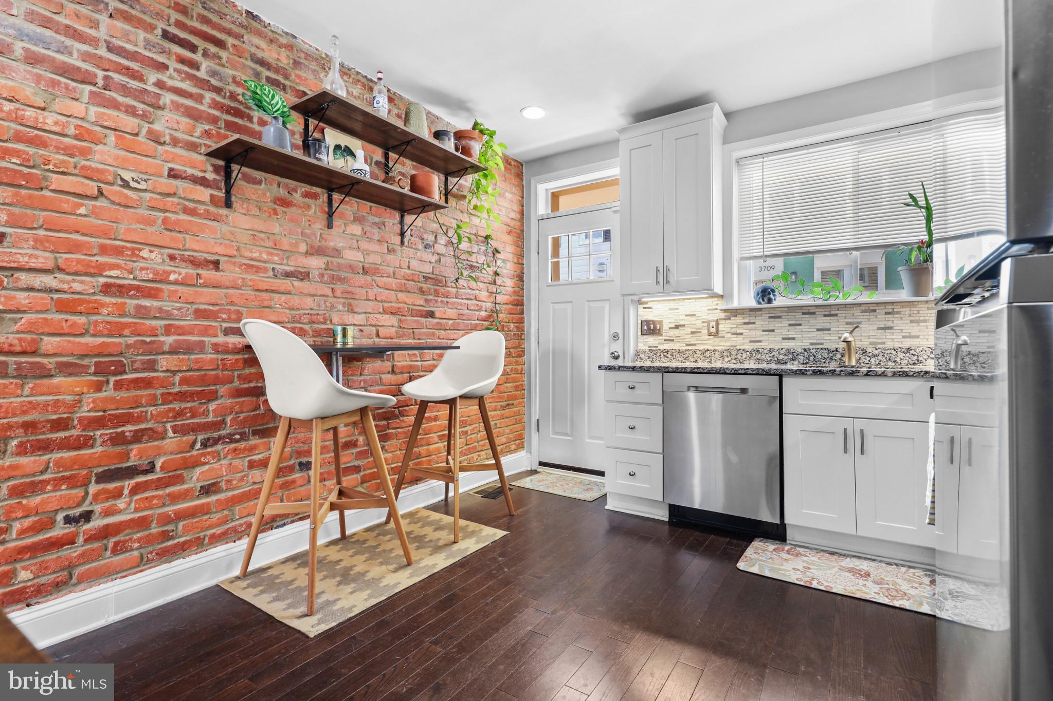 HIGHLANDTOWN - Residential