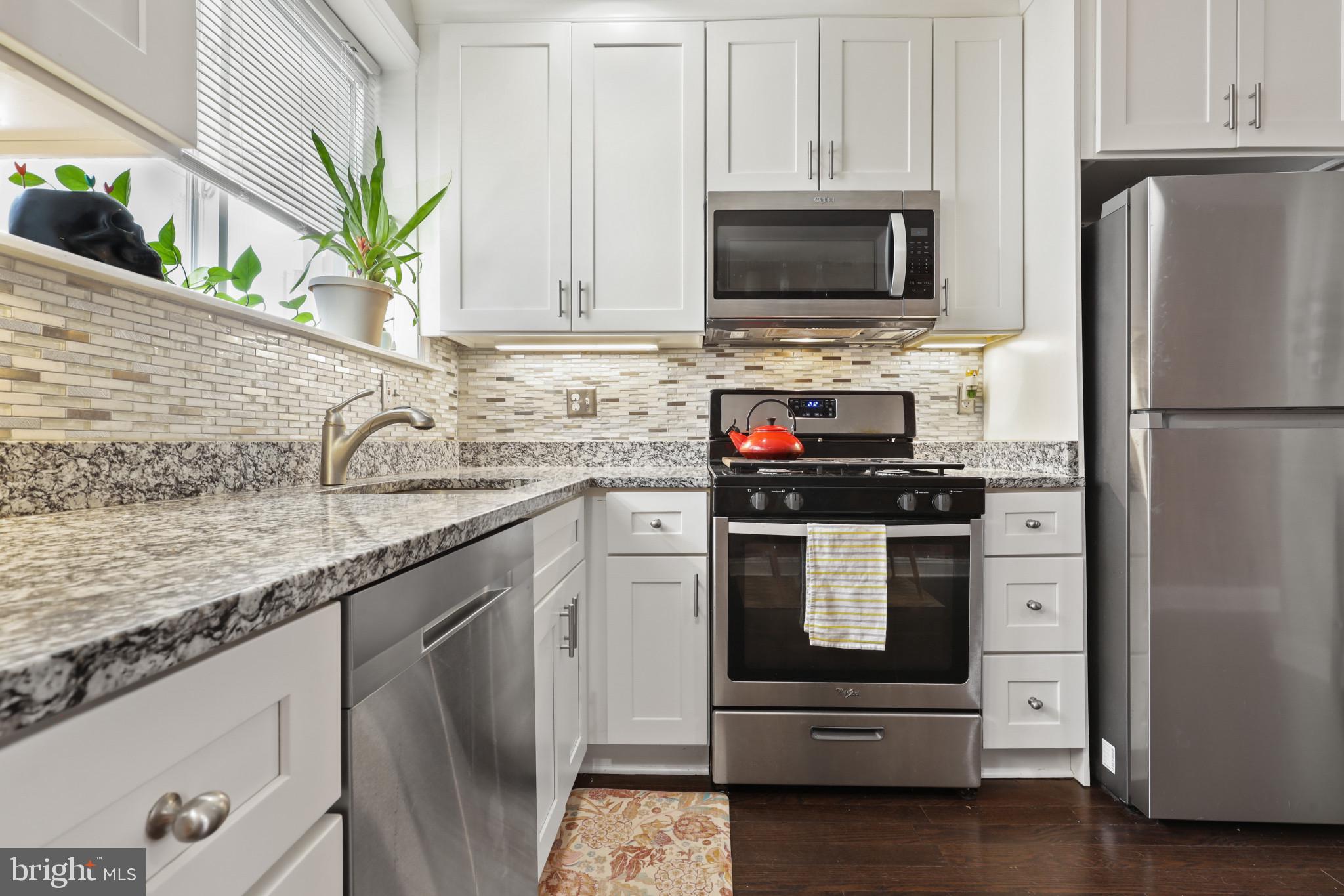 HIGHLANDTOWN - Residential