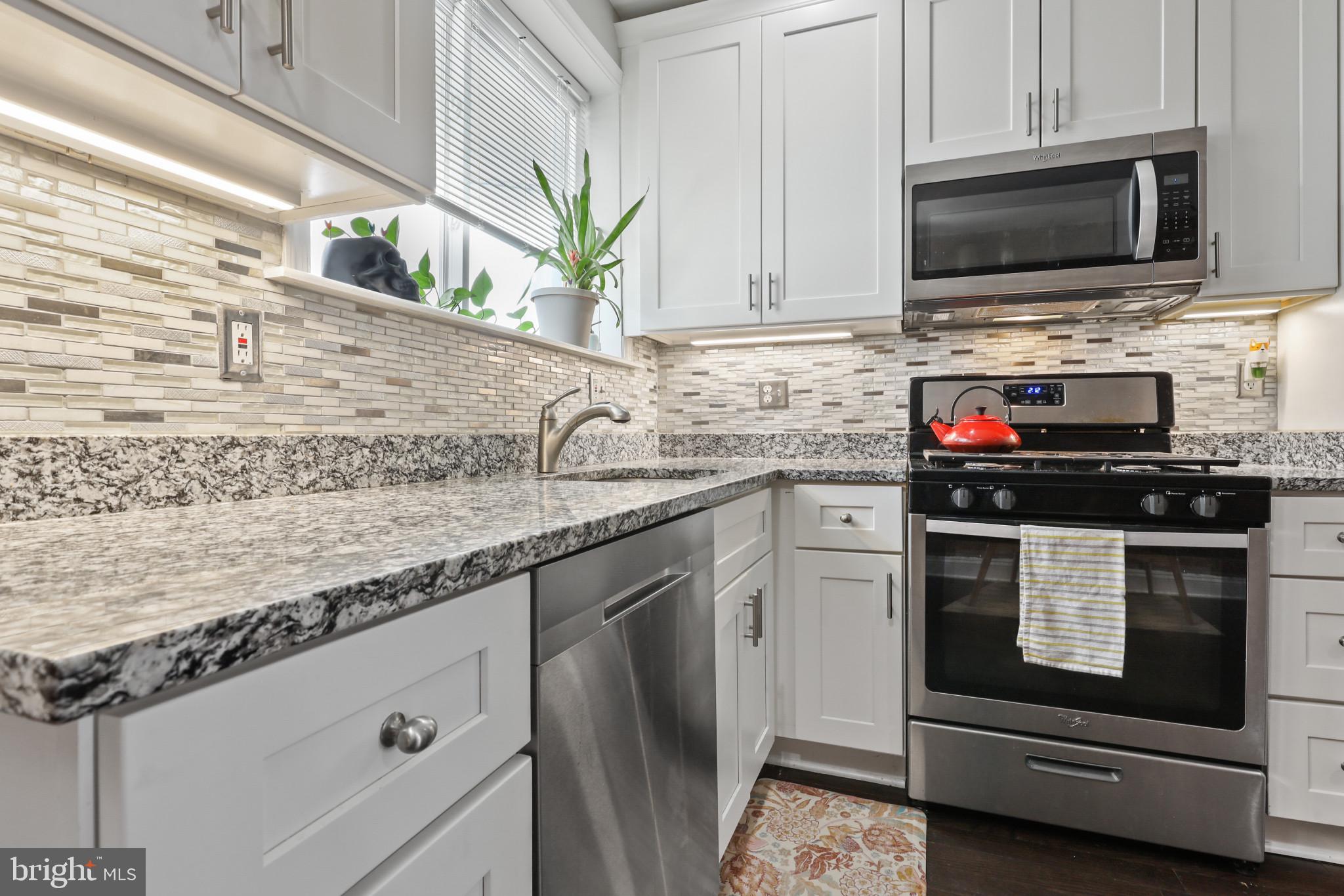 HIGHLANDTOWN - Residential