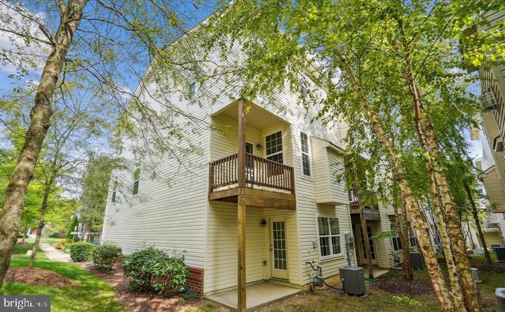 GATEWAY COMMONS - Residential Lease