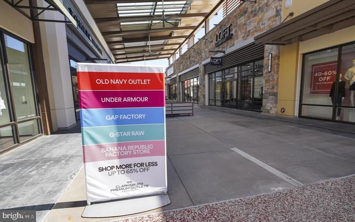 GATEWAY COMMONS - Residential Lease