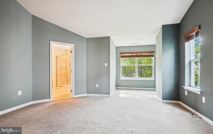 GATEWAY COMMONS - Residential Lease