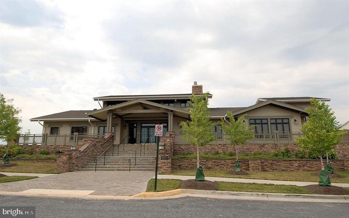 GATEWAY COMMONS - Residential Lease