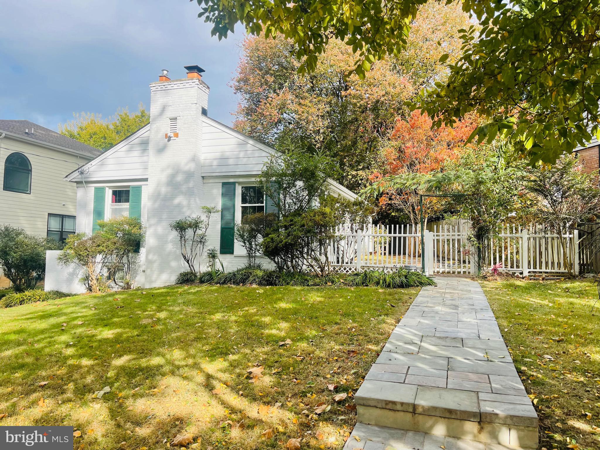 HILLMEAD - Residential Lease