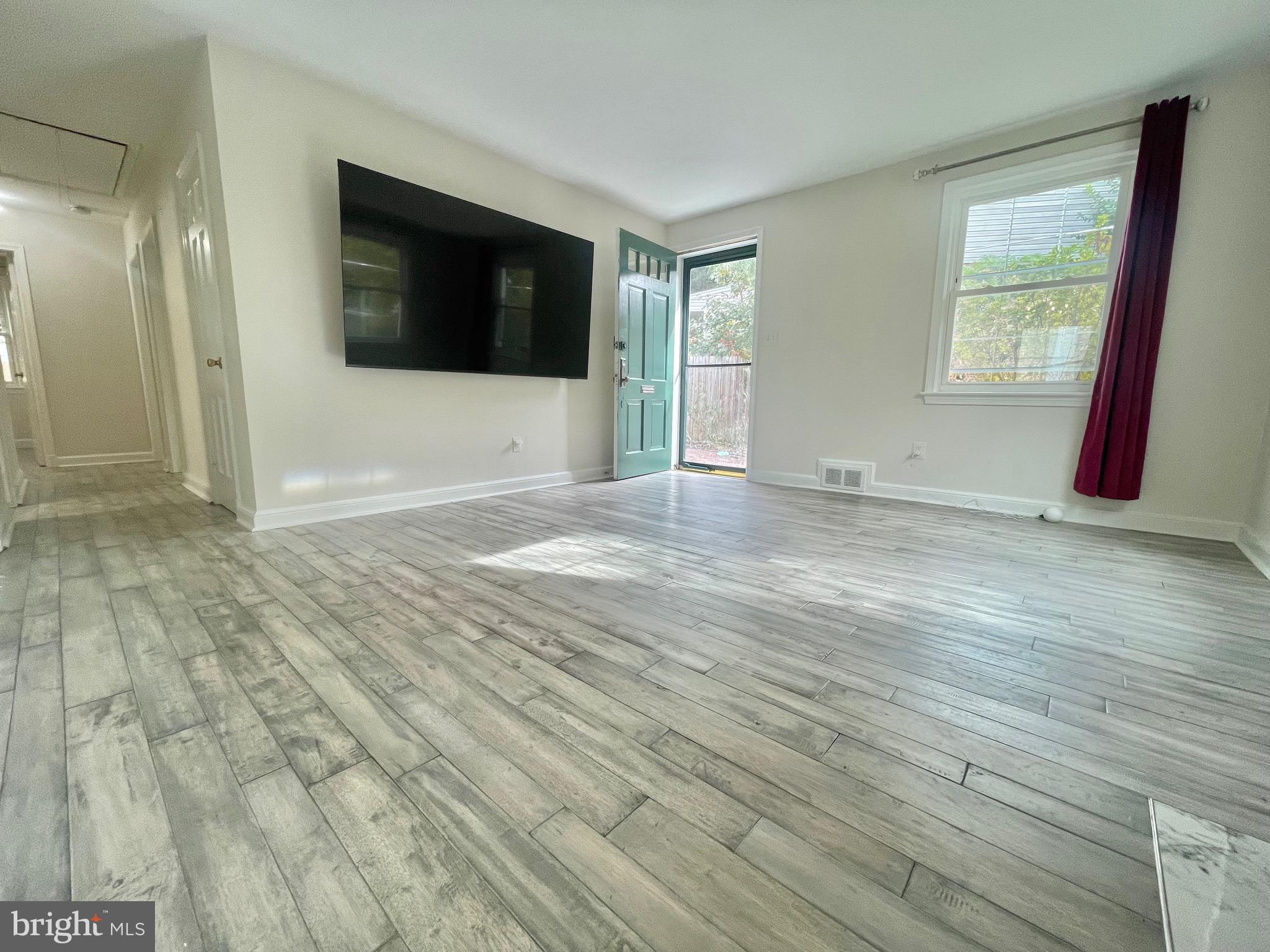 HILLMEAD - Residential Lease