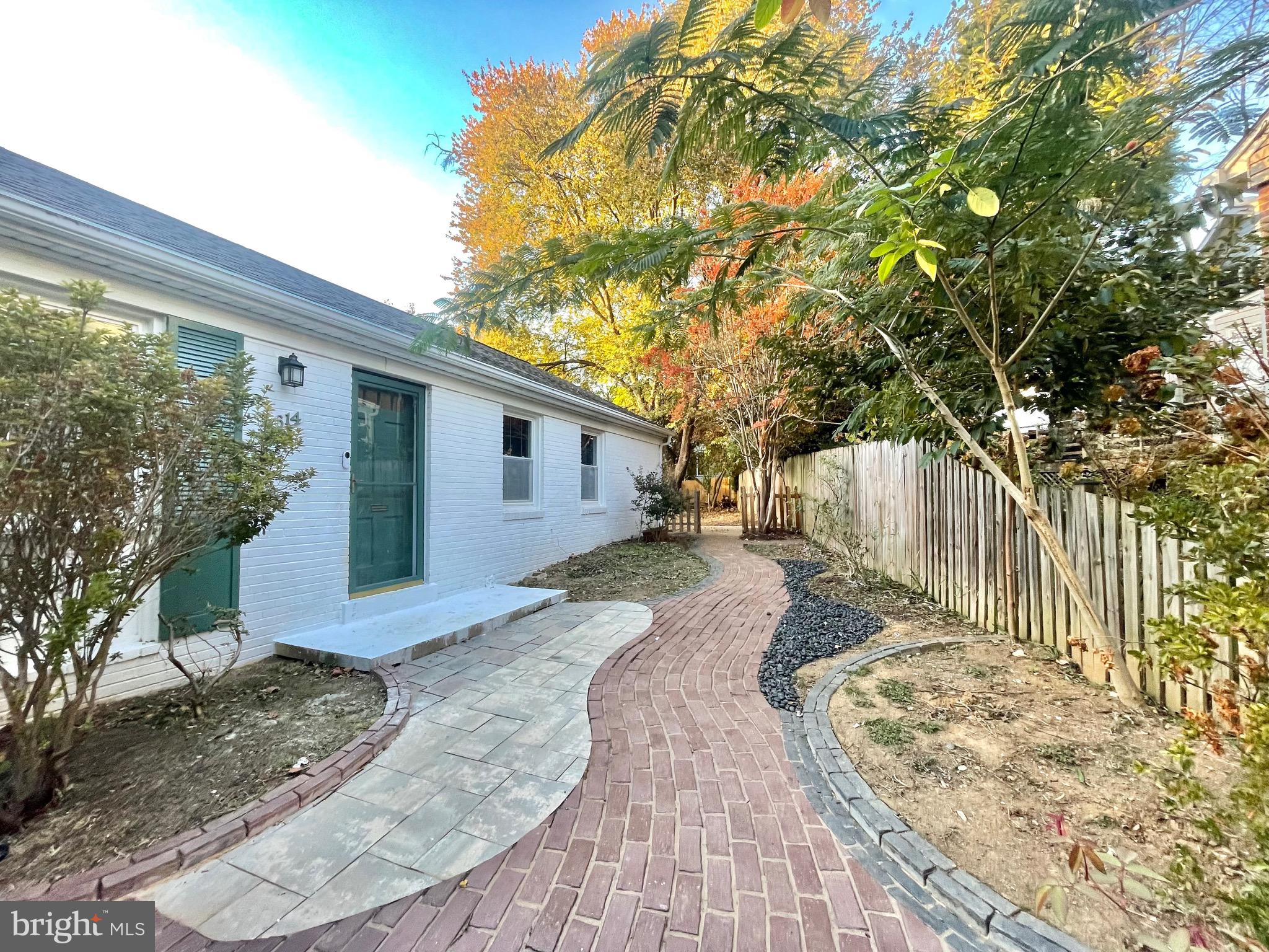 HILLMEAD - Residential Lease