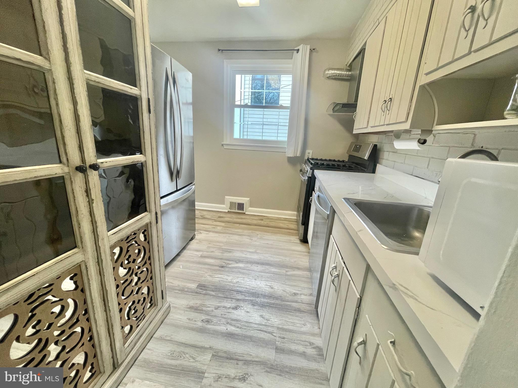 HILLMEAD - Residential Lease