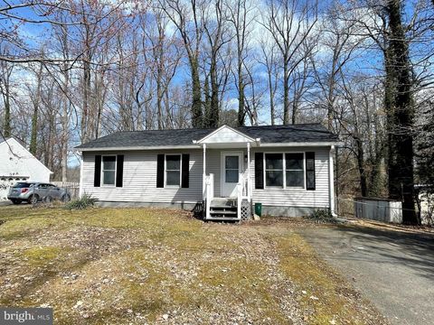 Homes For Sale - 8264 Sycamore Road<br/> Calvert County, LUSBY, MD 20657