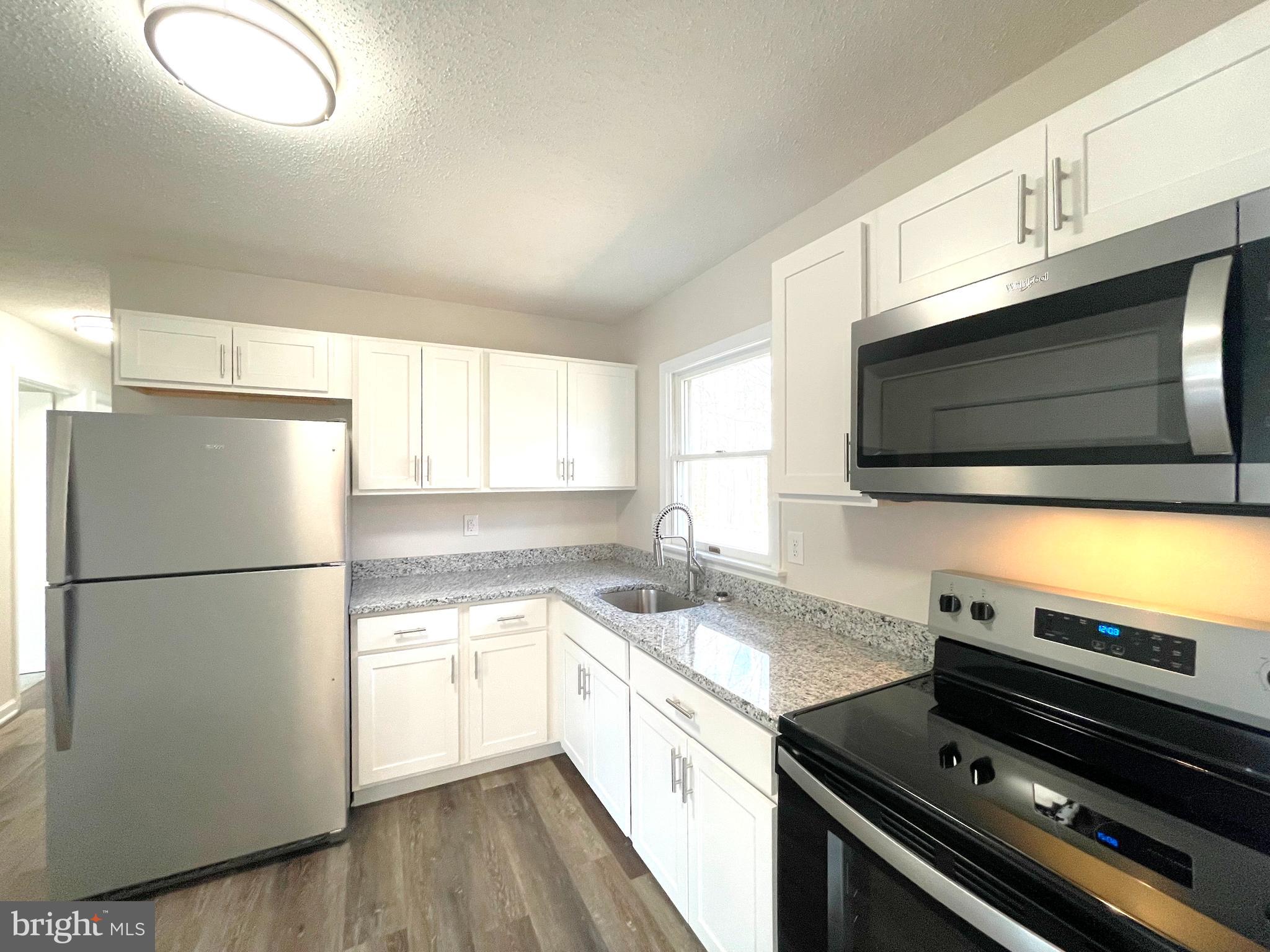 WHITE SANDS - Residential