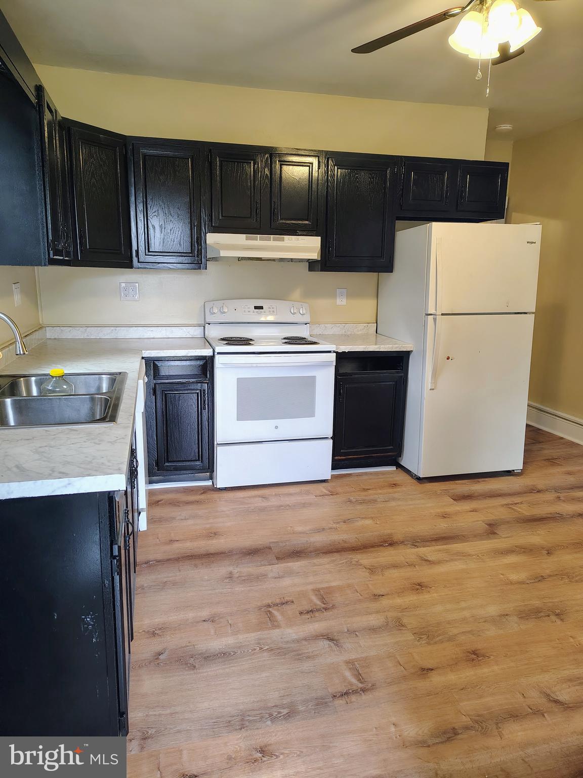 ROSEMONT - Residential Lease