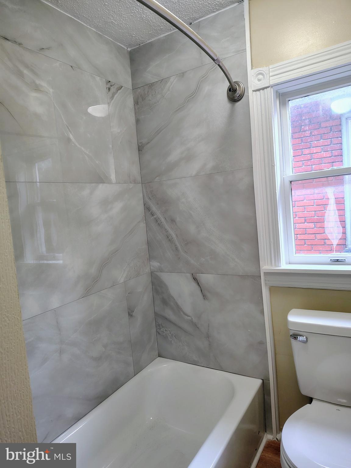 ROSEMONT - Residential Lease