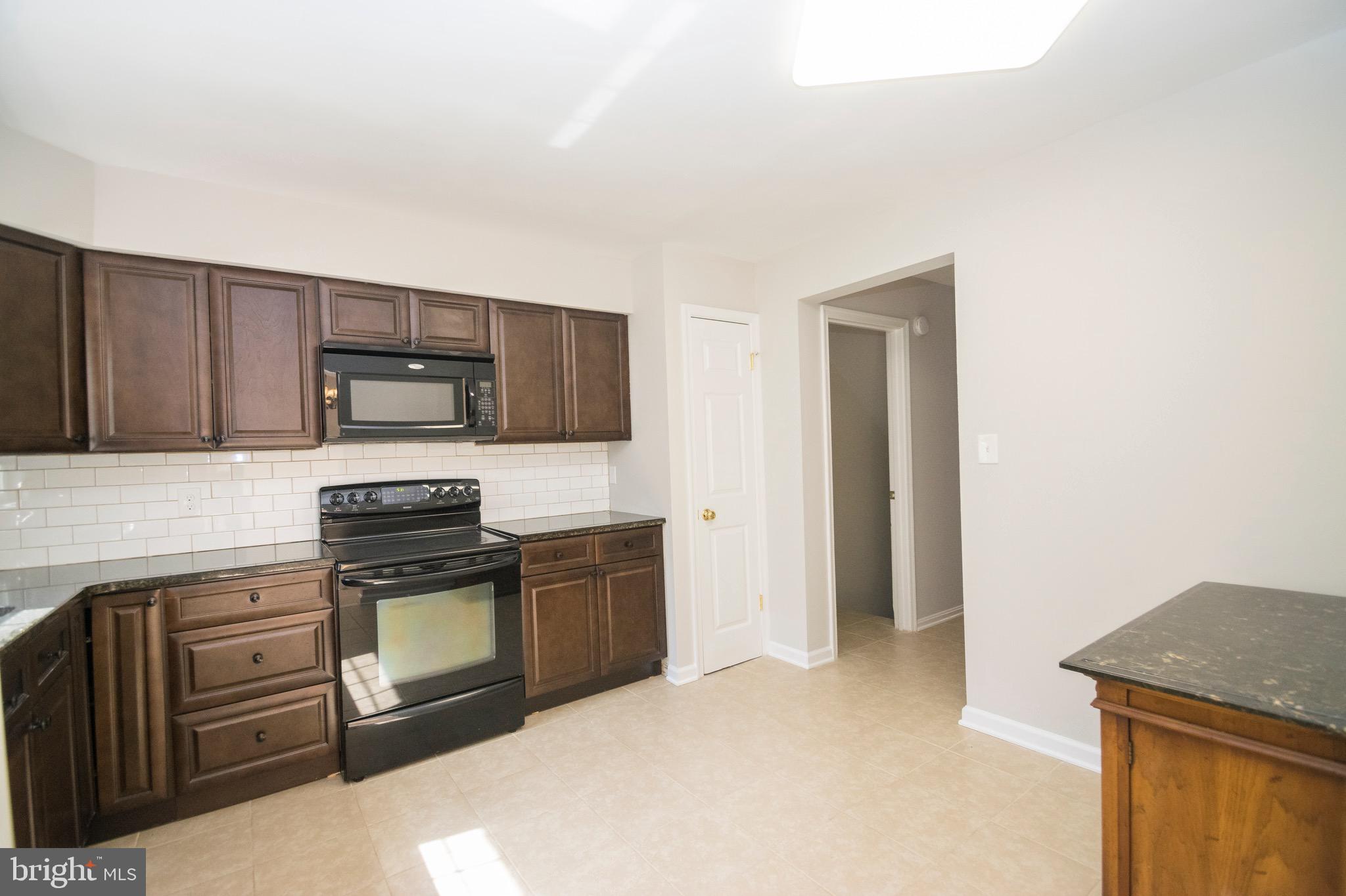 OLD FIELDS - Residential