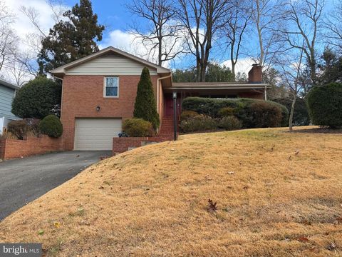 2320 WINDSOR ROAD ALEXANDRIA VA 22307